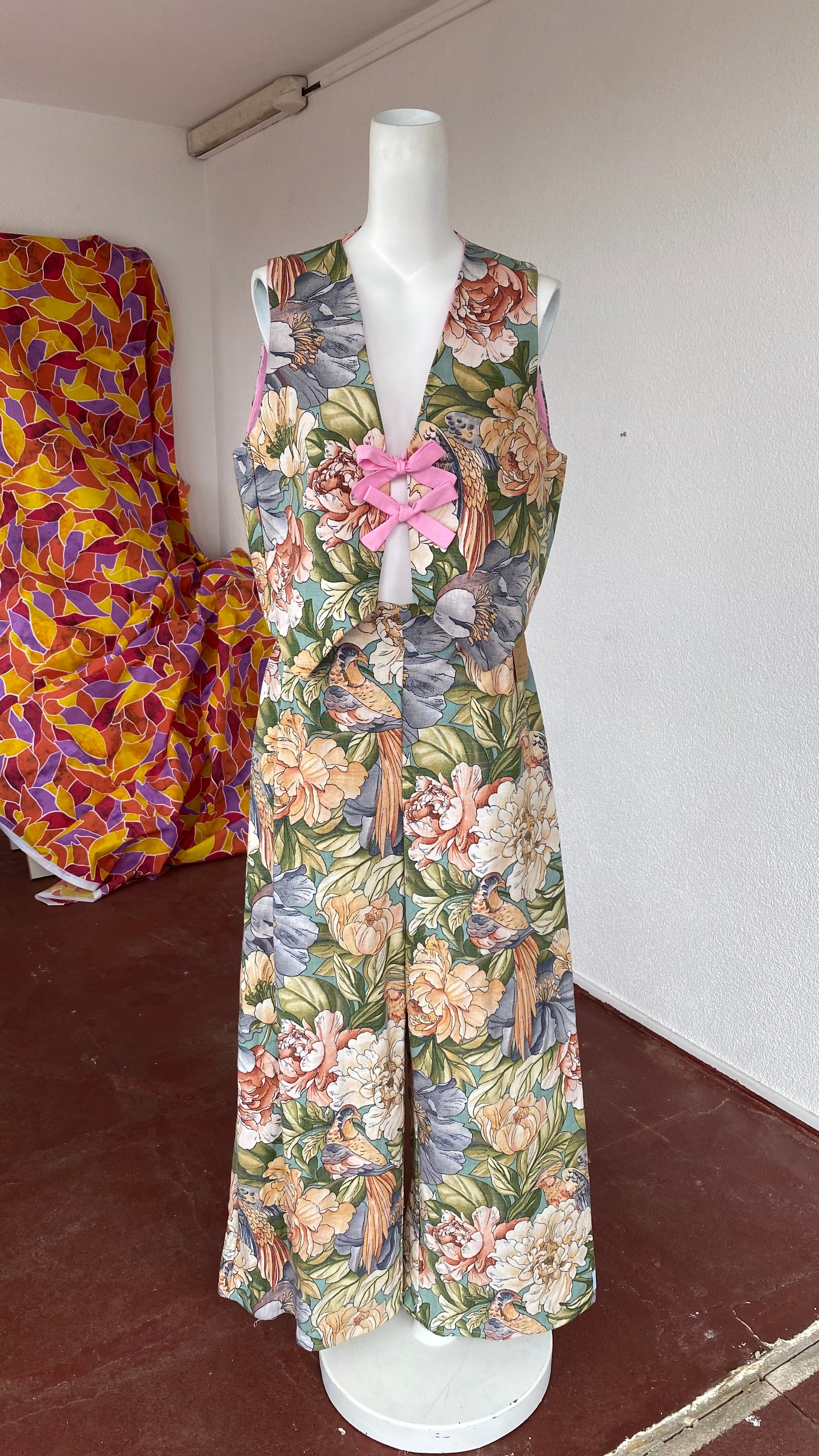 Veston • Taille unique • Veston upcyclé motifs floraux et oiseaux