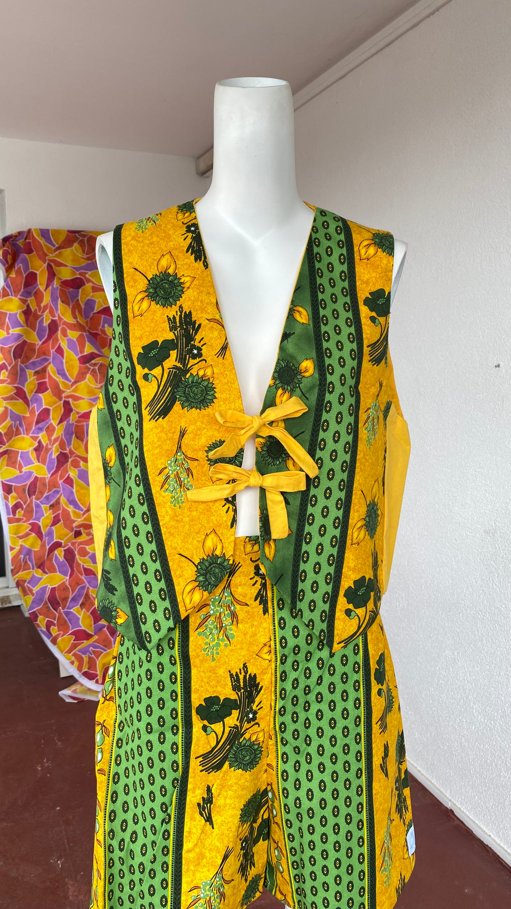 Veston • Taille unique • Veston upcyclé provençal jaune et vert