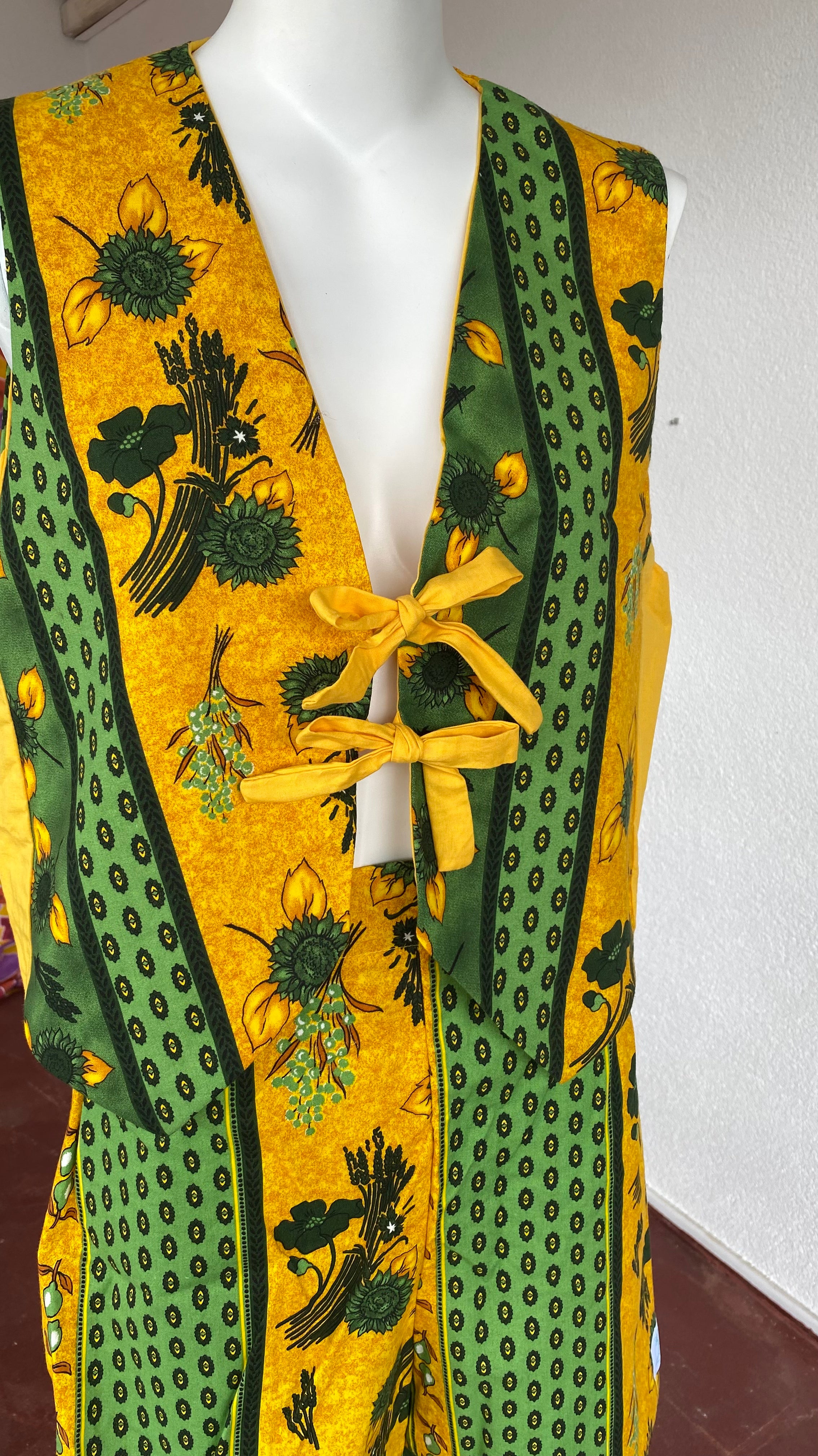 Veston • Taille unique • Veston upcyclé provençal jaune et vert