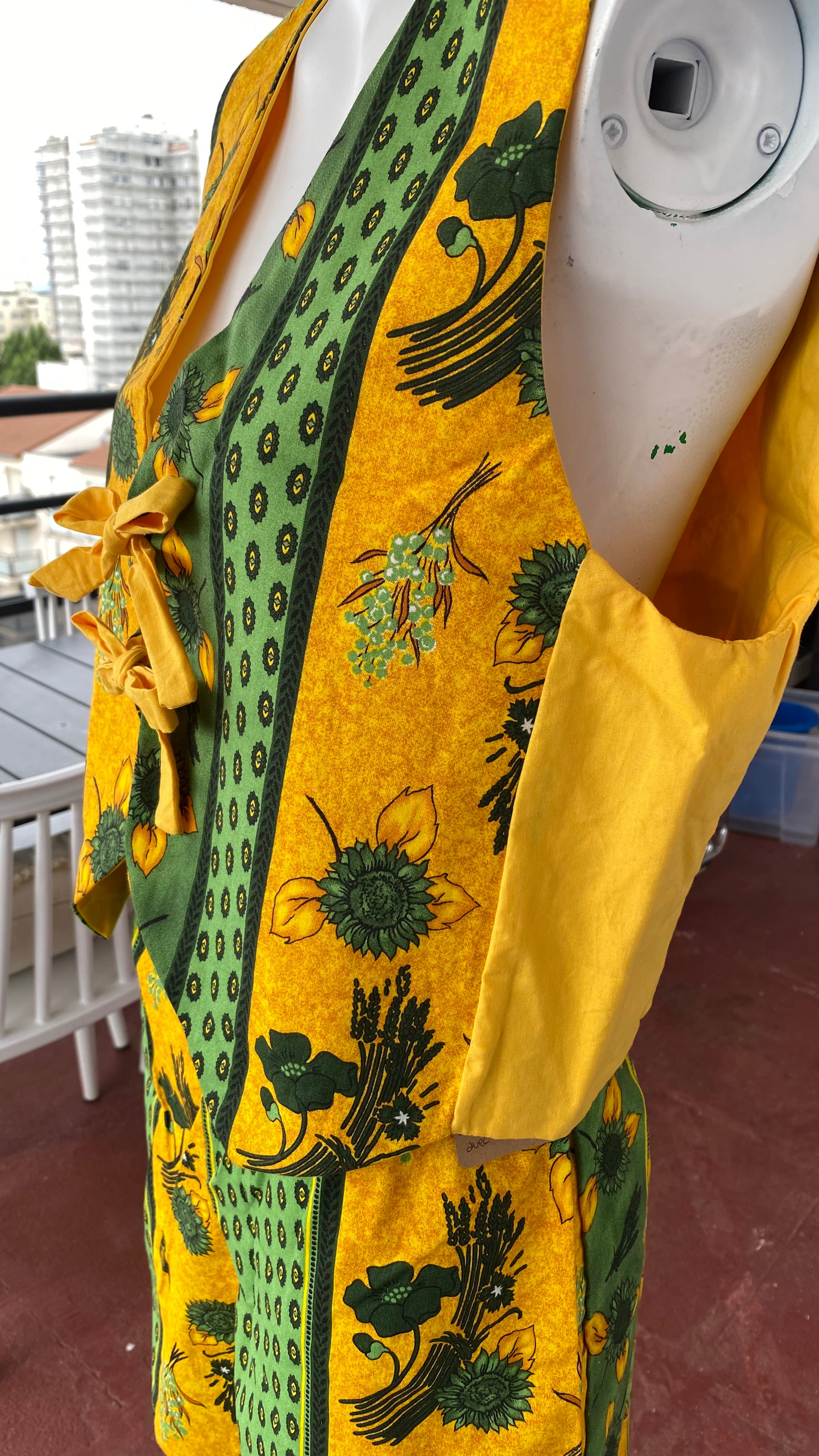 Veston • Taille unique • Veston upcyclé provençal jaune et vert