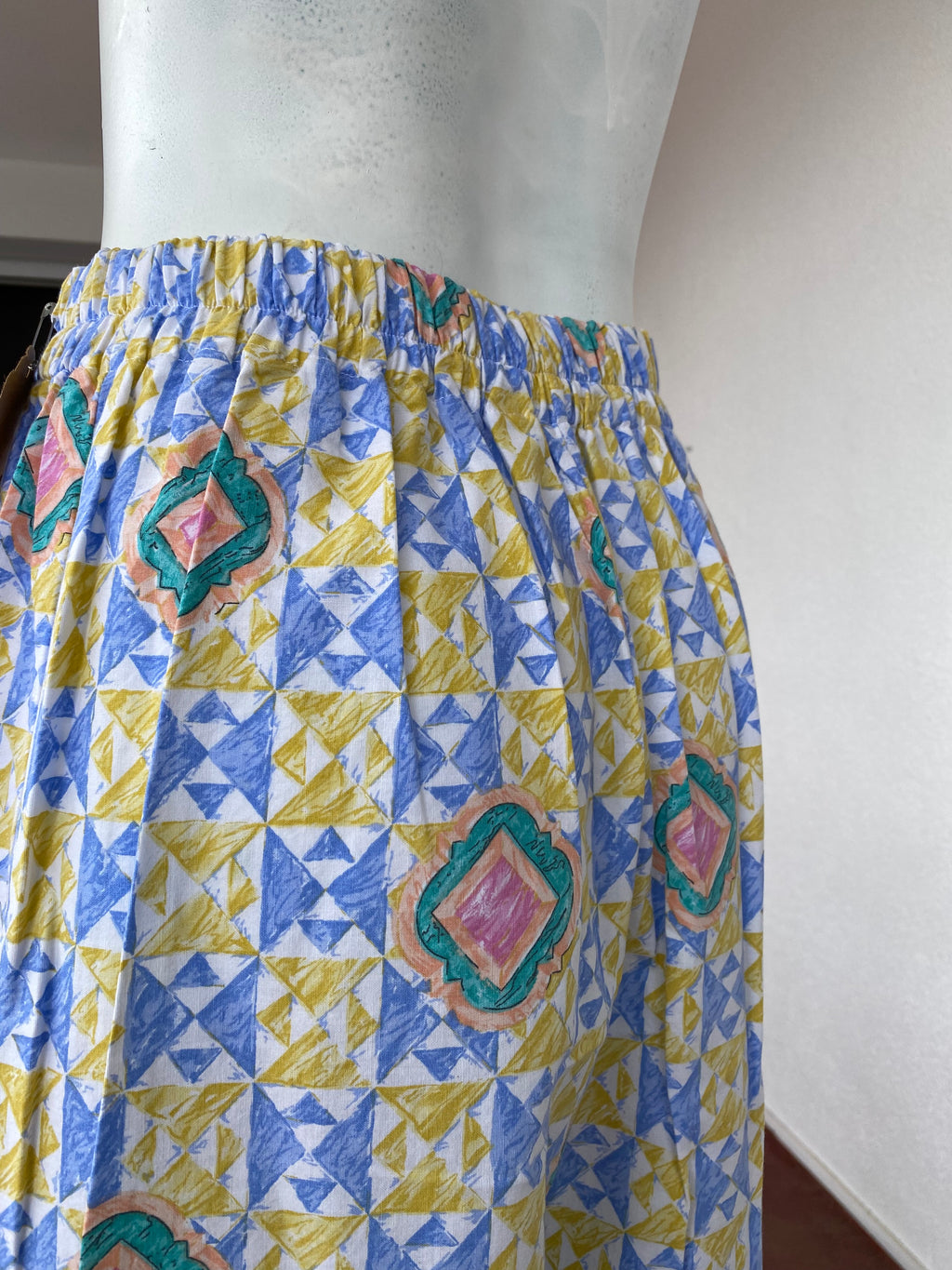 Pants • Taille XS/S et M • Pantalon upcyclé motifs losanges bleu jaune