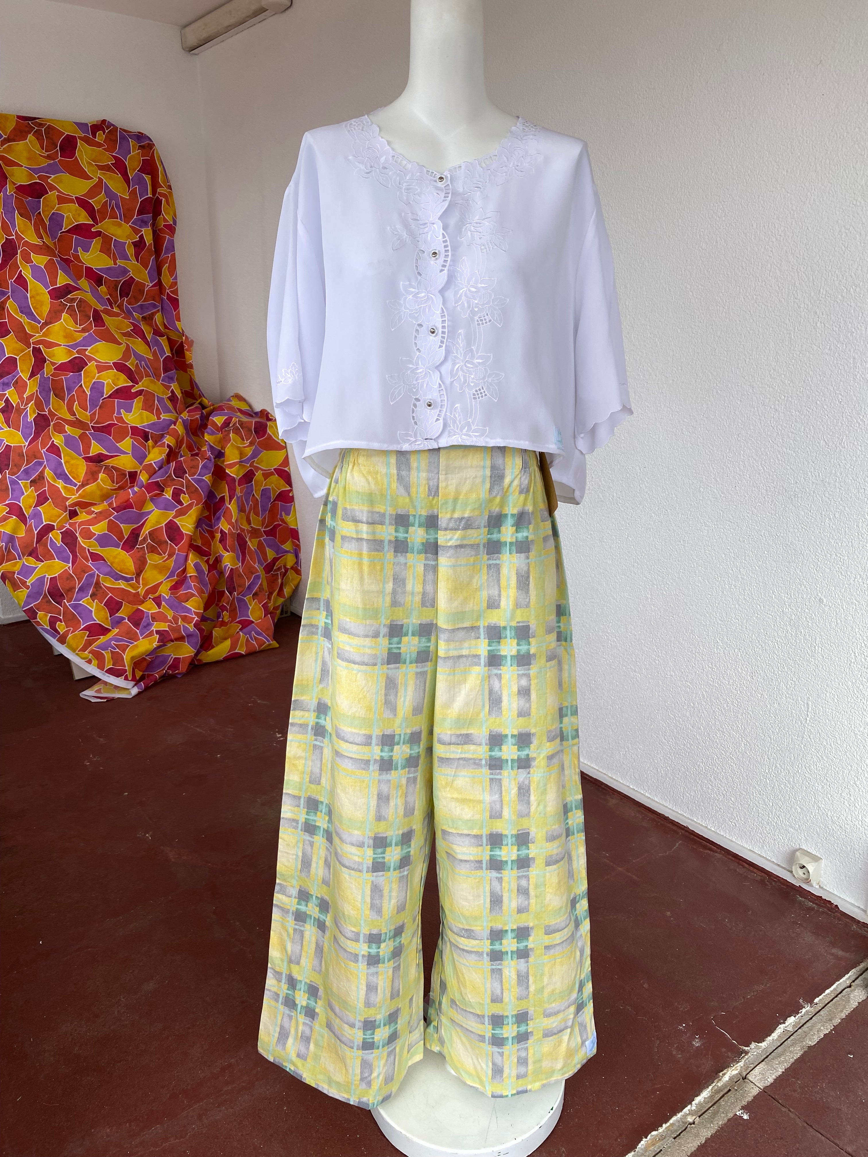 Pants • Taille M • Pantalon upcyclé carreaux jaune tons gris bleu