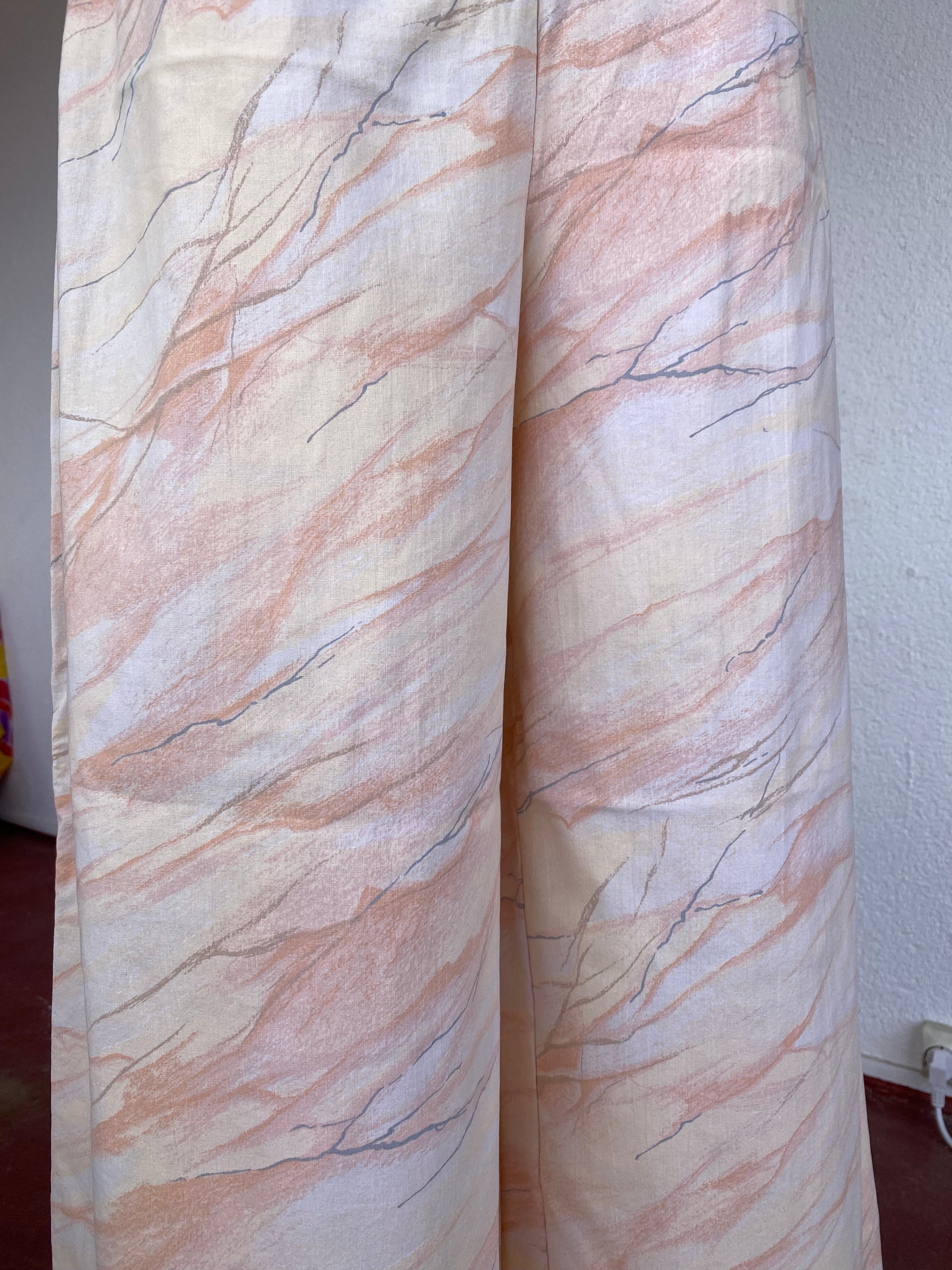 Pants • Taille XS/S • Pantalon upcyclé motif marbre tons rose pâle beige