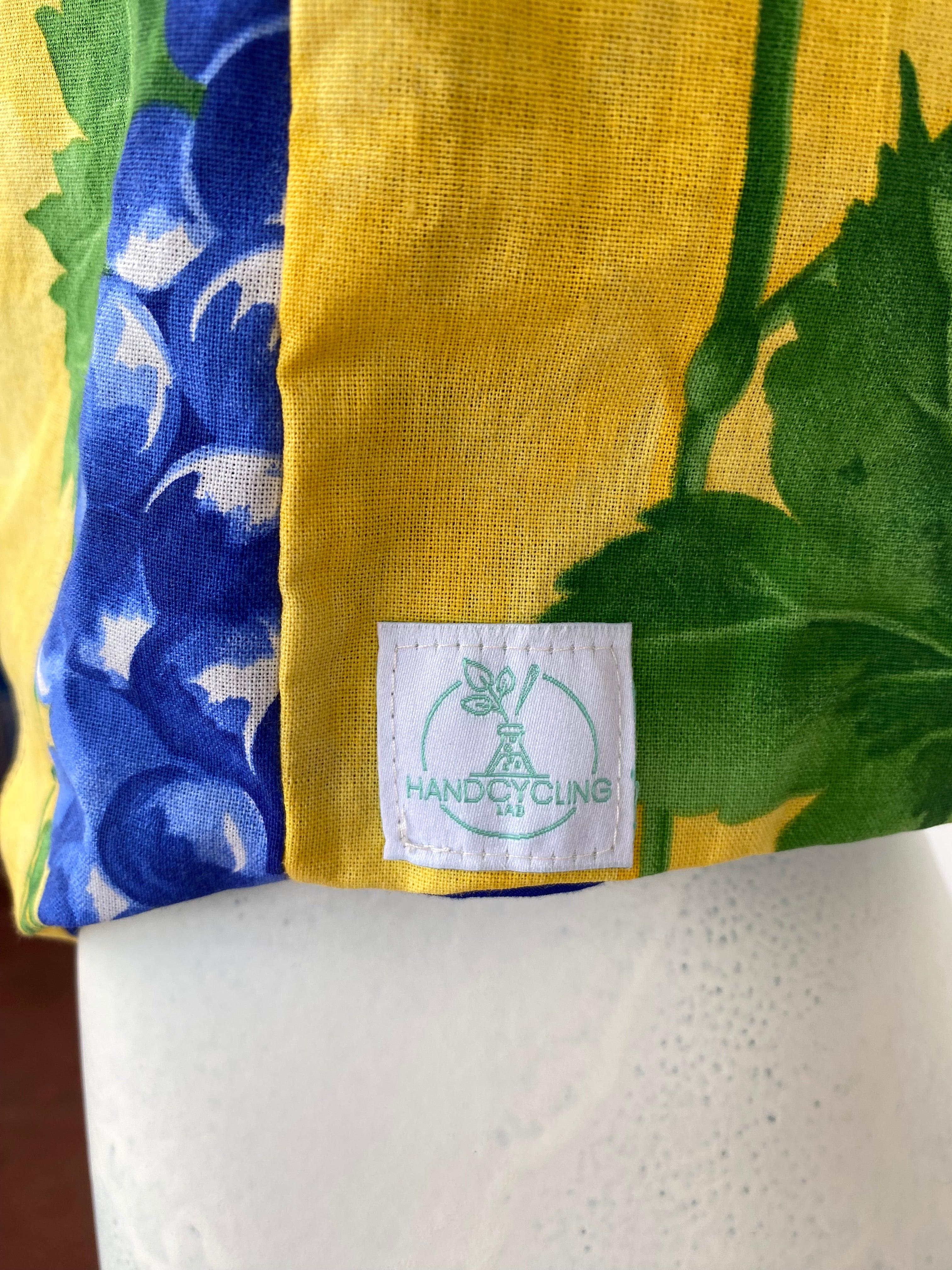 Veston • Taille unique • Veston upcyclé provençal jaune raisins bleu + bleu électrique