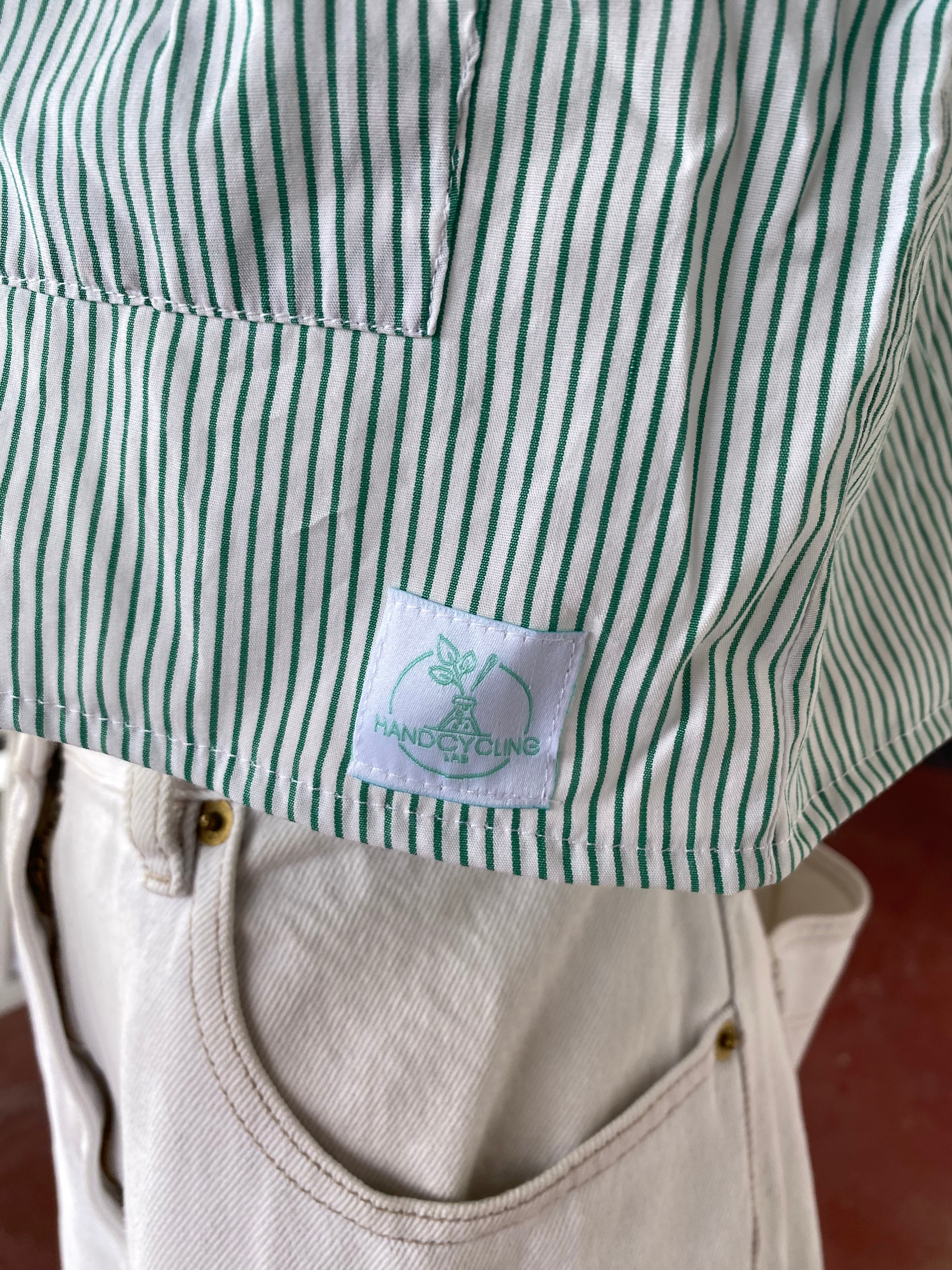 Cropped • T. 36 à 42 • Chemise crop top rayées vert et blanc