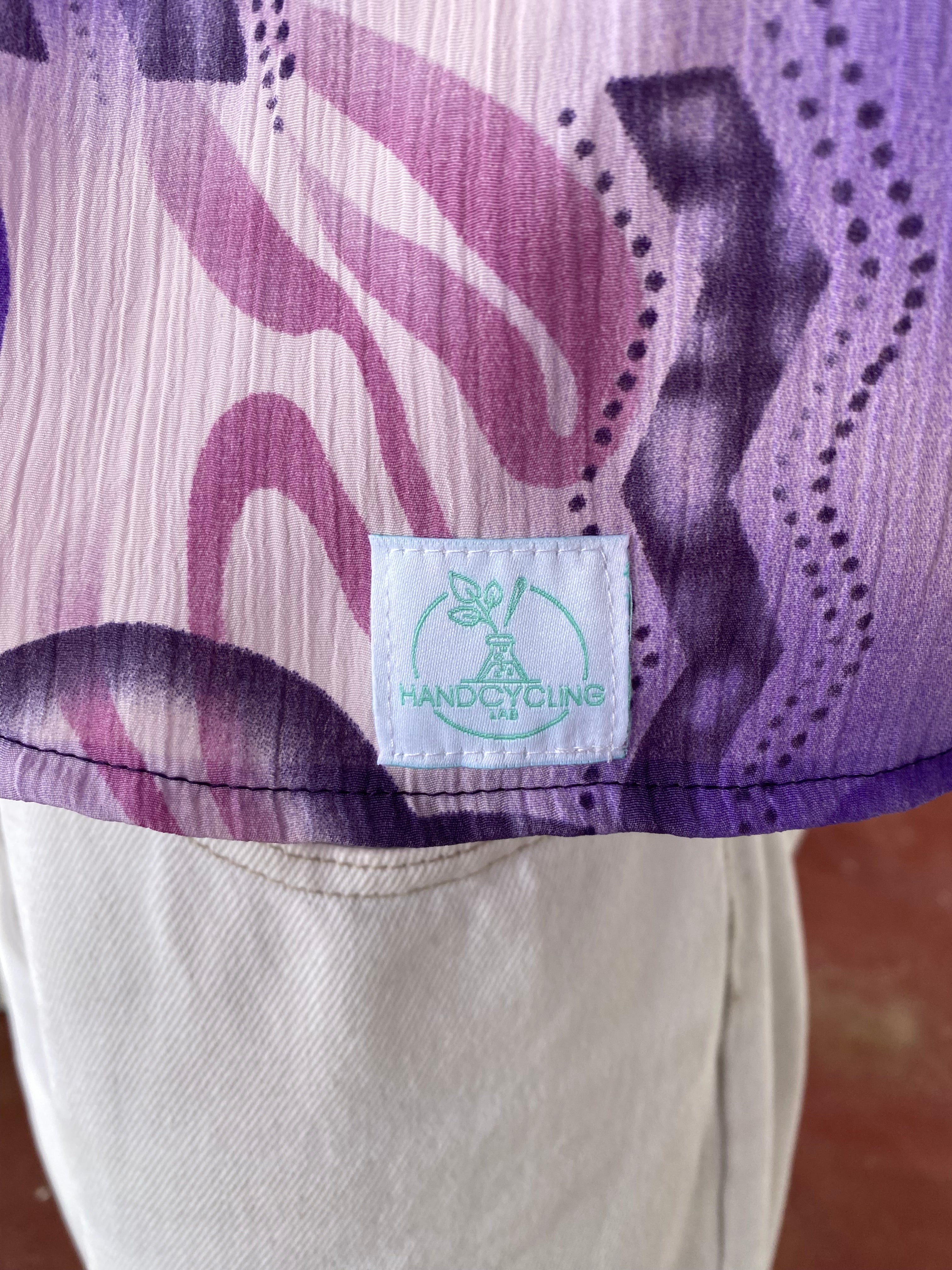 Cropped • T. 38 à 46 • Chemise crop top à motifs tons lila violet