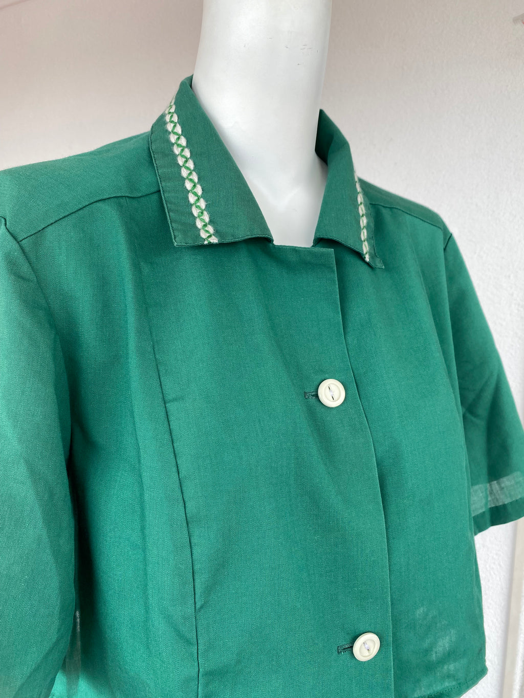 Cropped • T. 36 à 40 • Chemise crop top vert émeraude