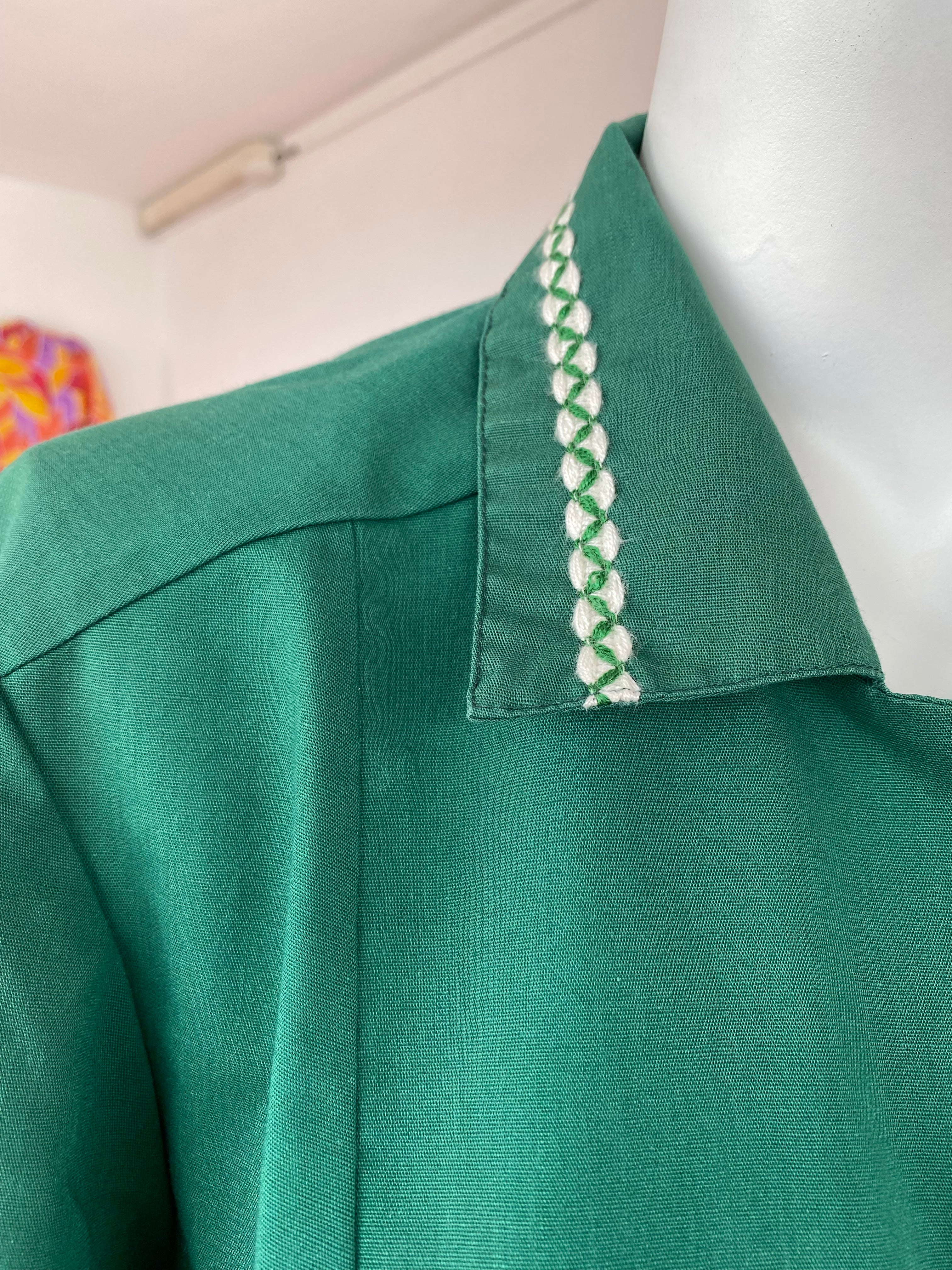 Cropped • T. 36 à 40 • Chemise crop top vert émeraude