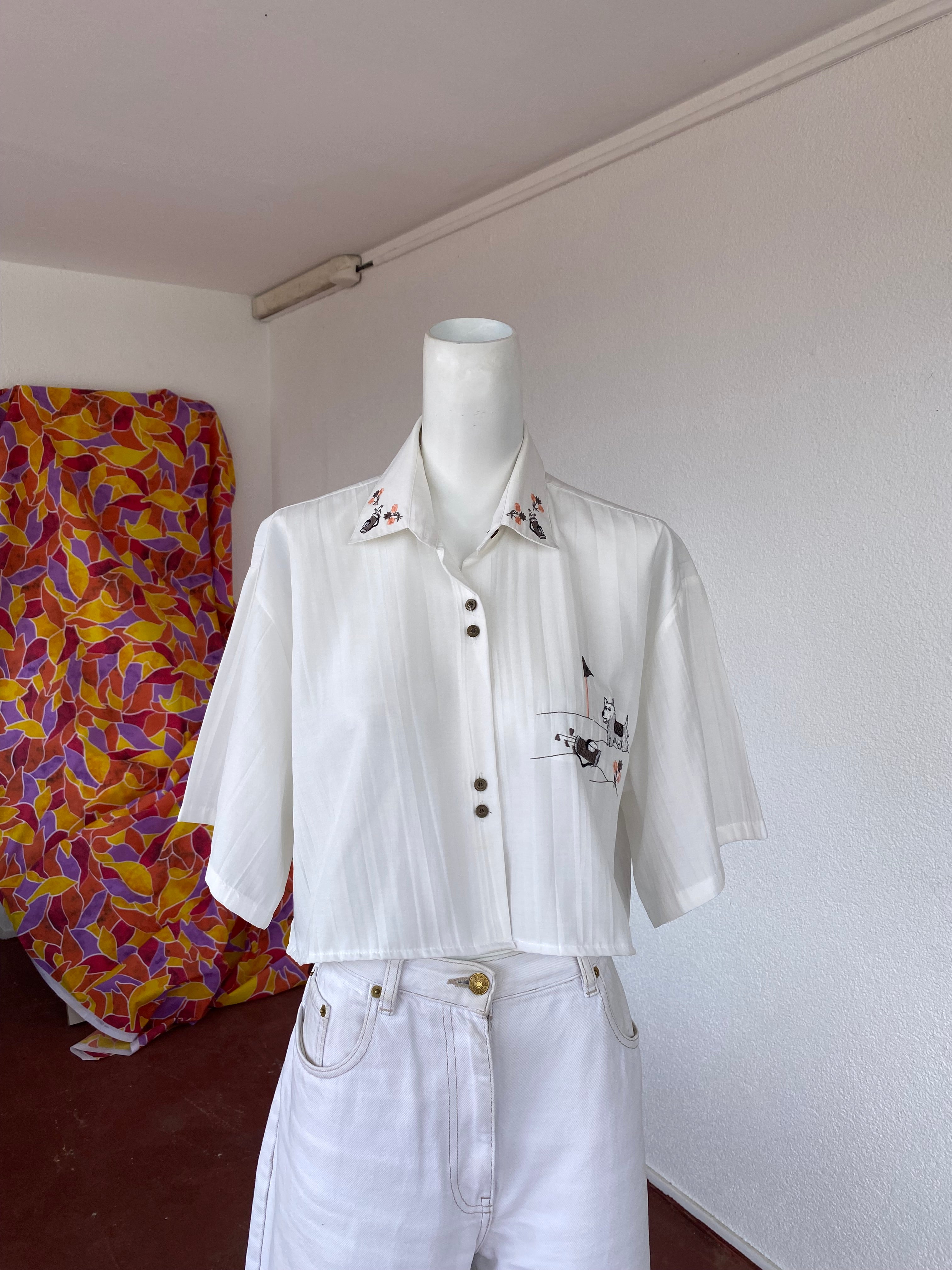 Cropped • T. 36 à 46 • Chemise crop top blanche broderies chien et golf