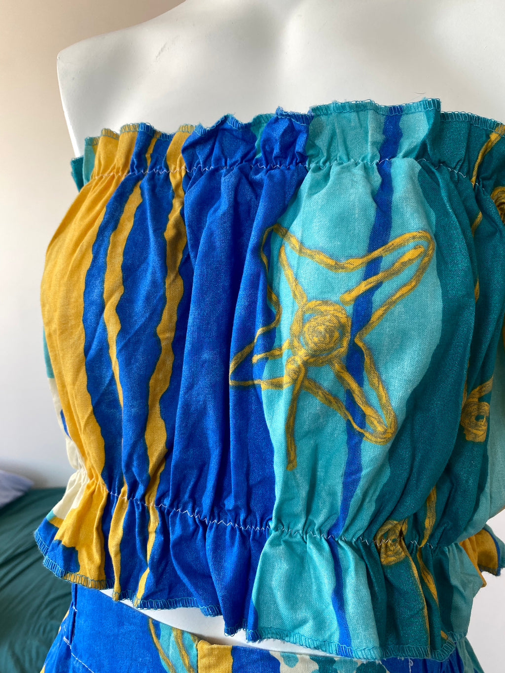 P'tis Ôh • T. L  • Haut bandeau bleu et jaune motifs poissons