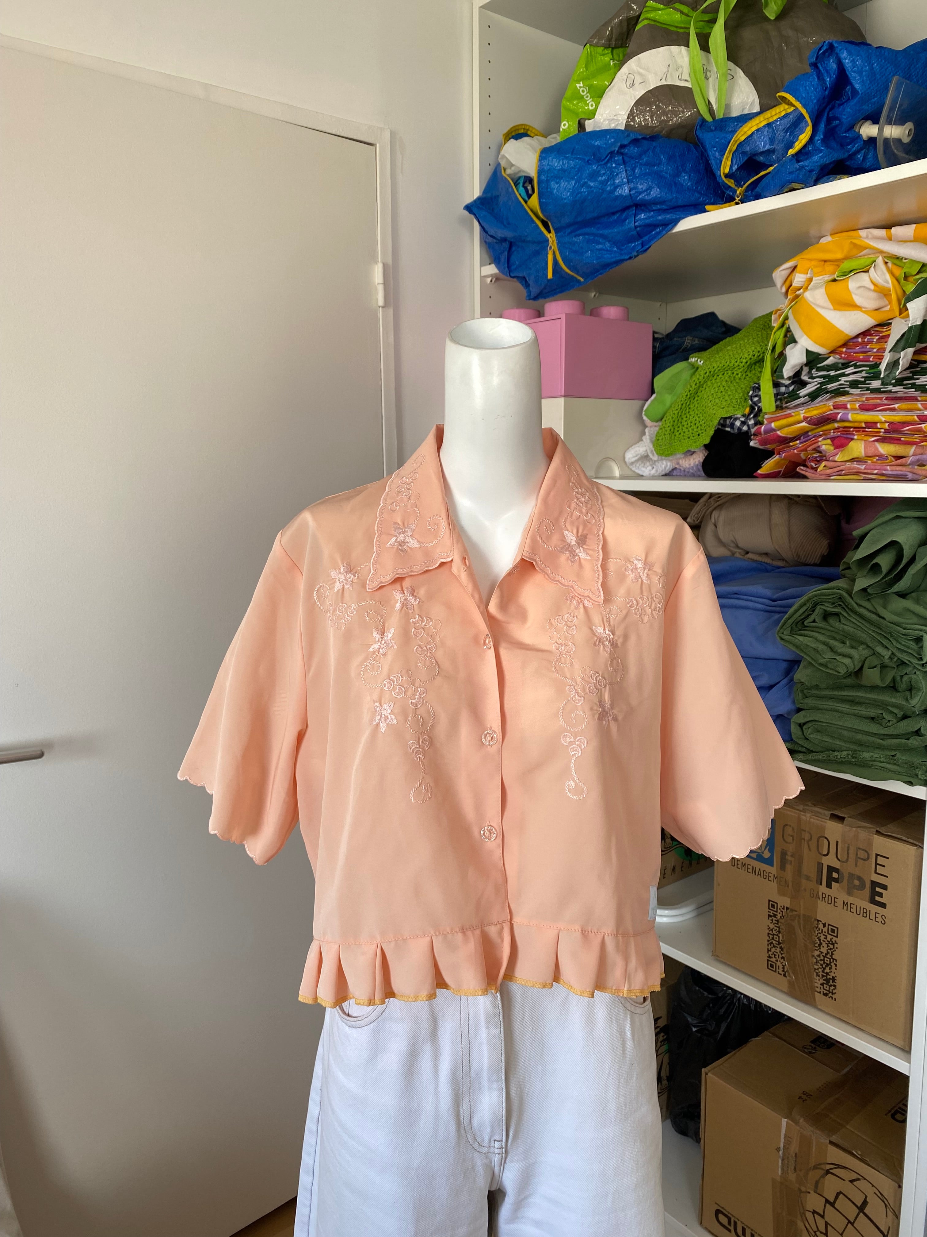 Froufrou • T. 36 à 42 • Chemise saumon brodée