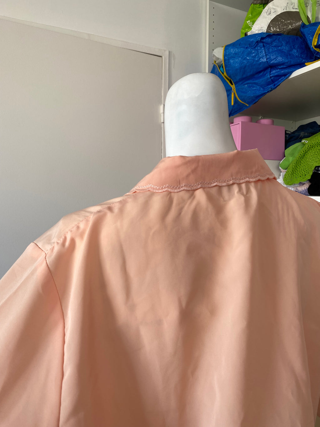 Froufrou • T. 36 à 42 • Chemise saumon brodée