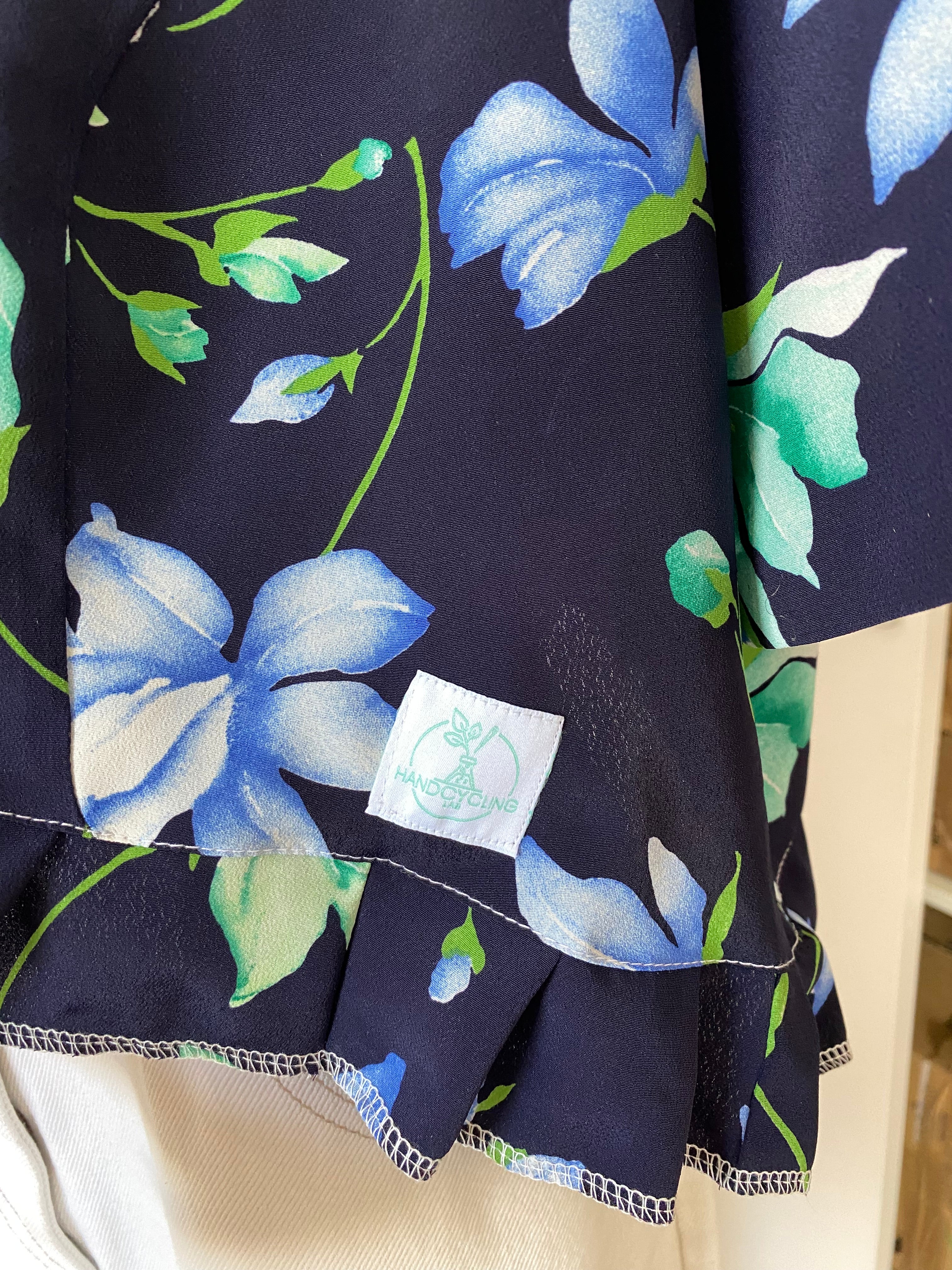 Froufrou • T. 38 à 44 • Chemise bleu fleurs verte