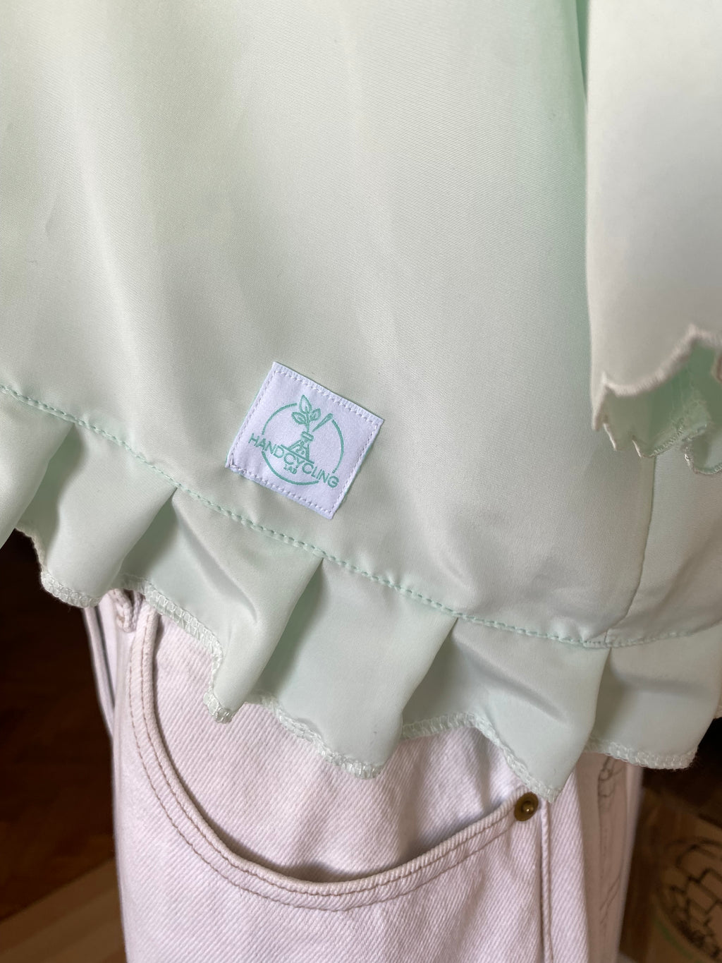 Froufrou • T. 34 à 38 • Chemise vert pastel brodée