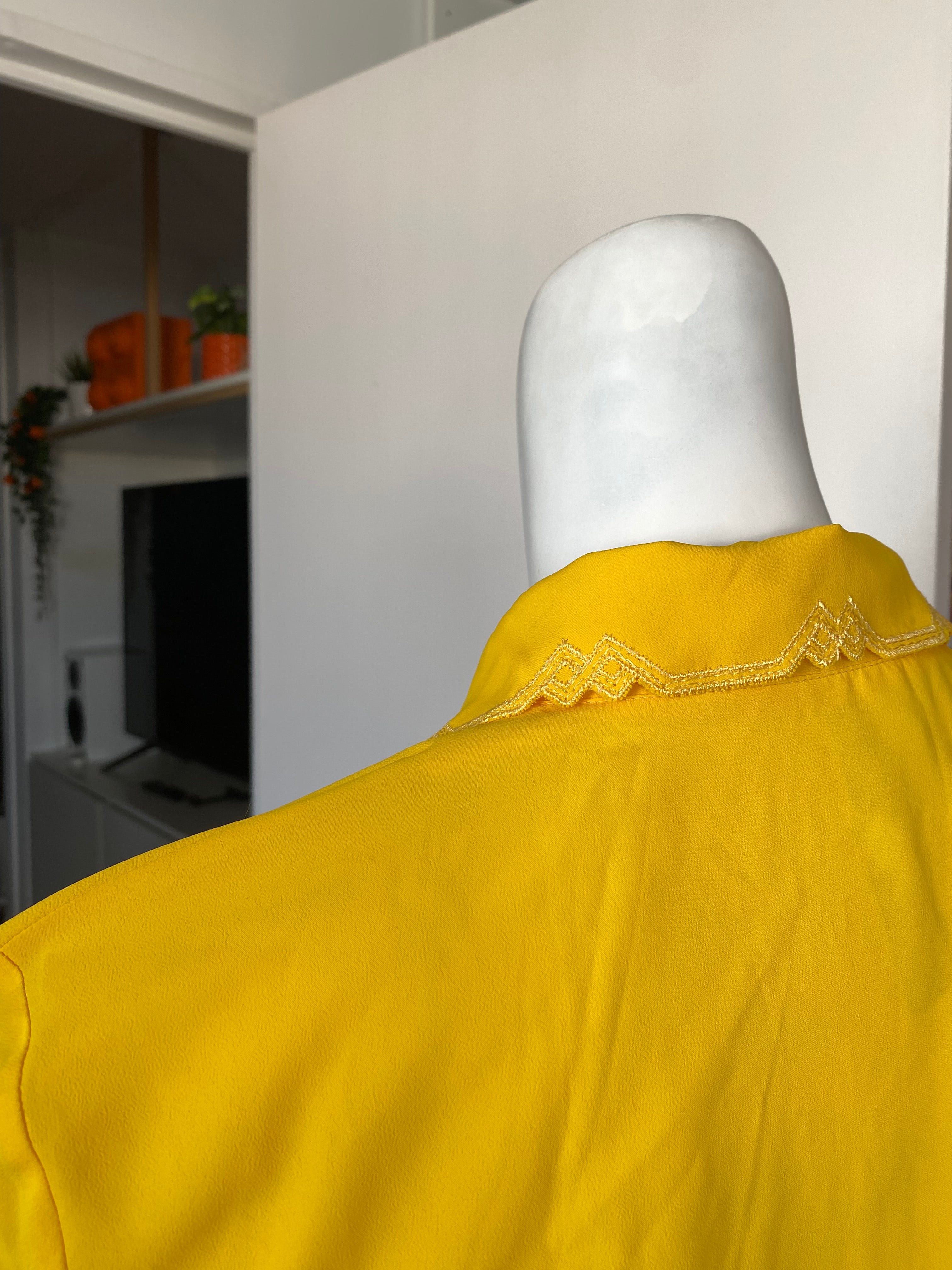 Froufrou • T. 32 à 36 • Chemise jaune et poche brodée
