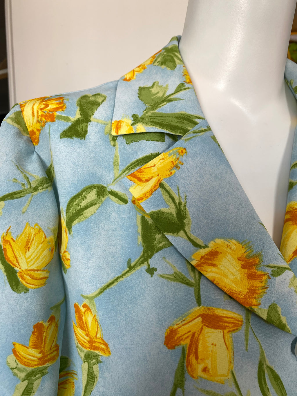 Froufrou • T. 34 à 38 • Chemise bleue fleurs jaune