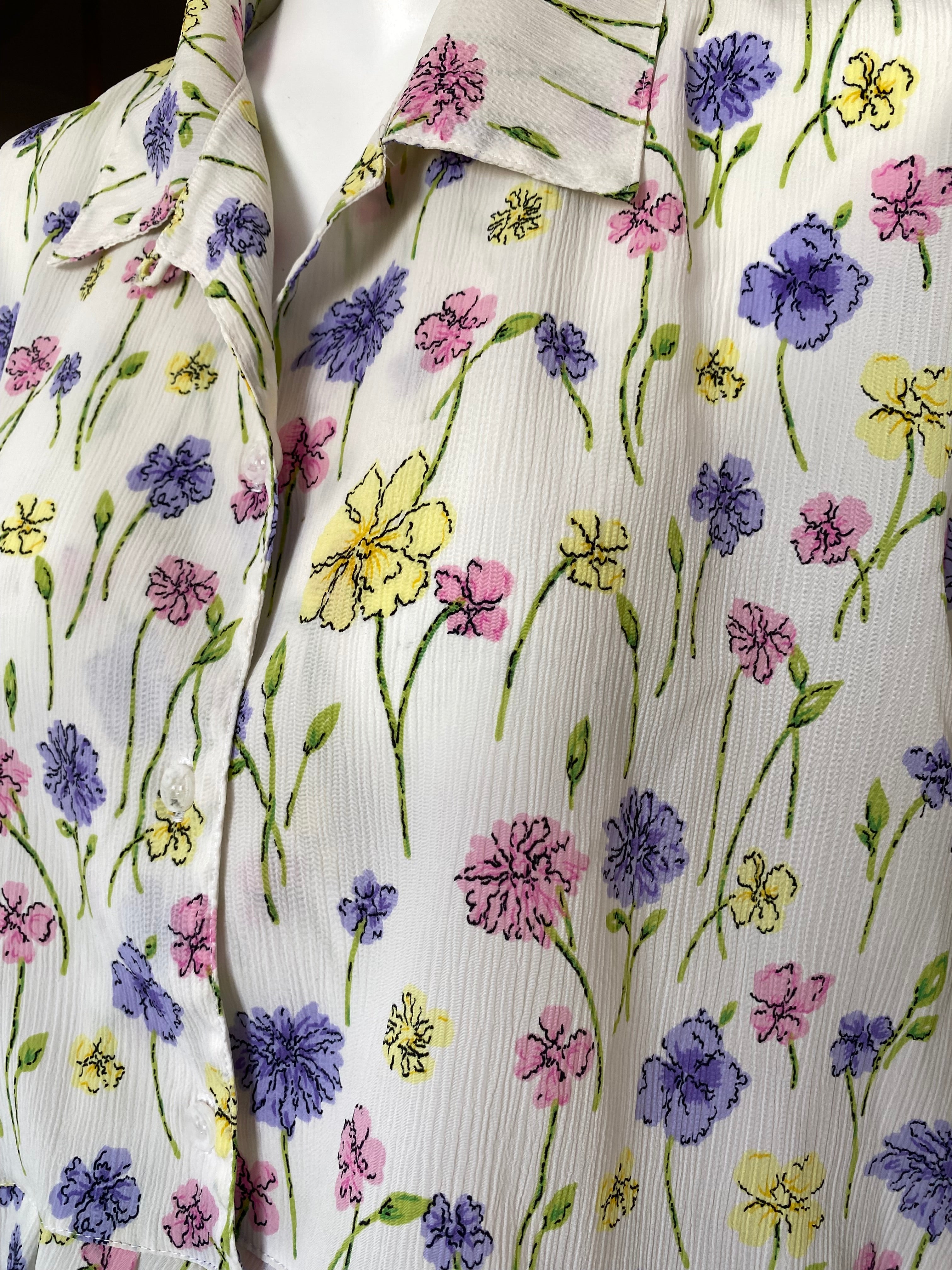 Froufrou • T. 36 à 44 • Chemise blanche fleurie