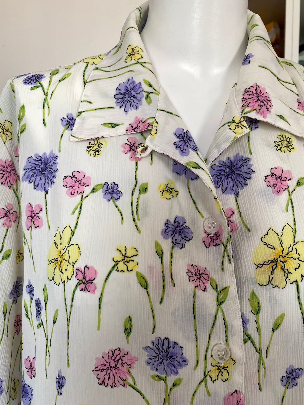 Froufrou • T. 36 à 44 • Chemise blanche fleurie