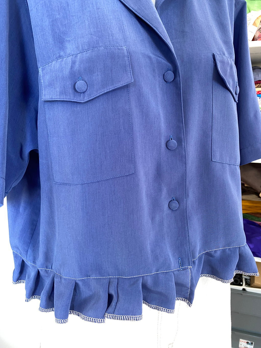 Froufrou • T. 36 à 40 • Chemise crop bleue à poches