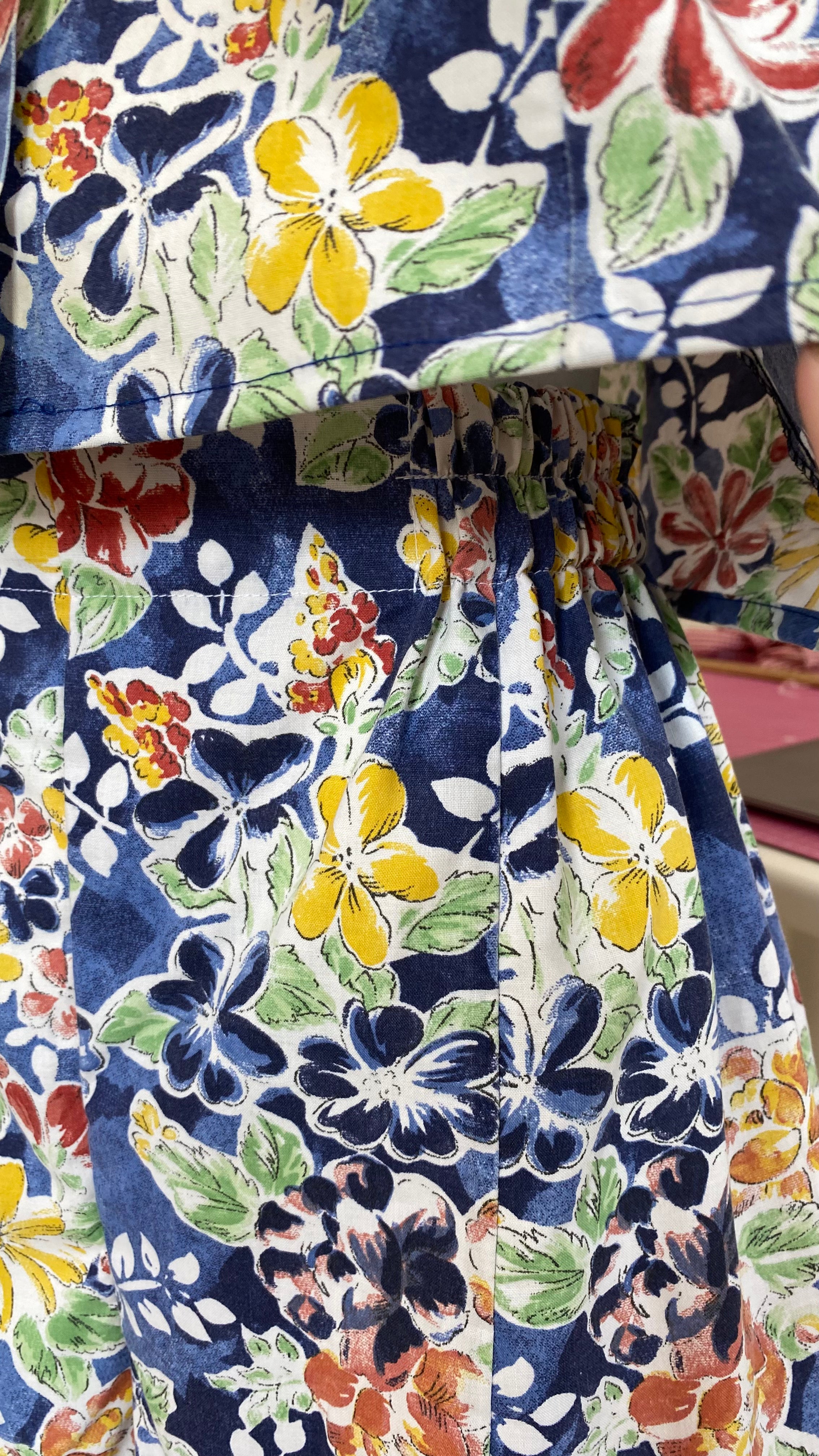 Ensemble short • T. M  • ensemble coloré fleuris