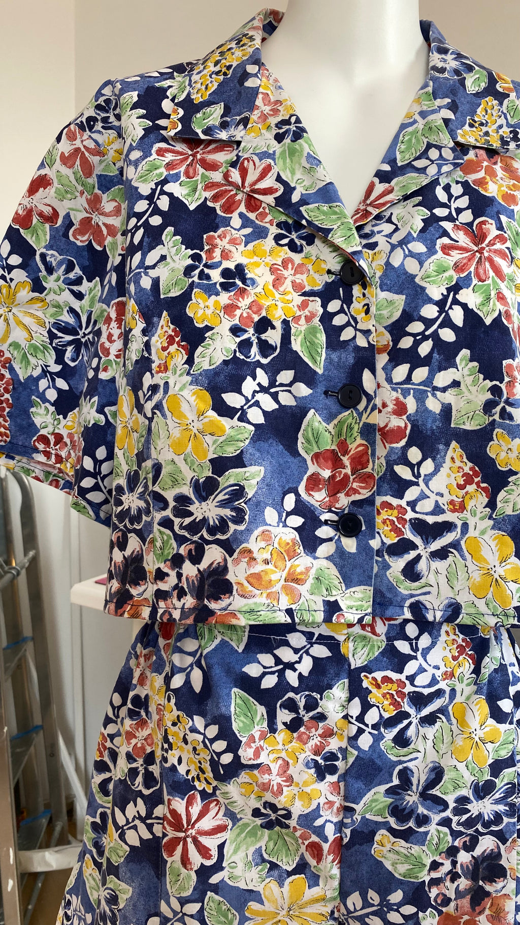 Ensemble short • T. M  • ensemble coloré fleuris