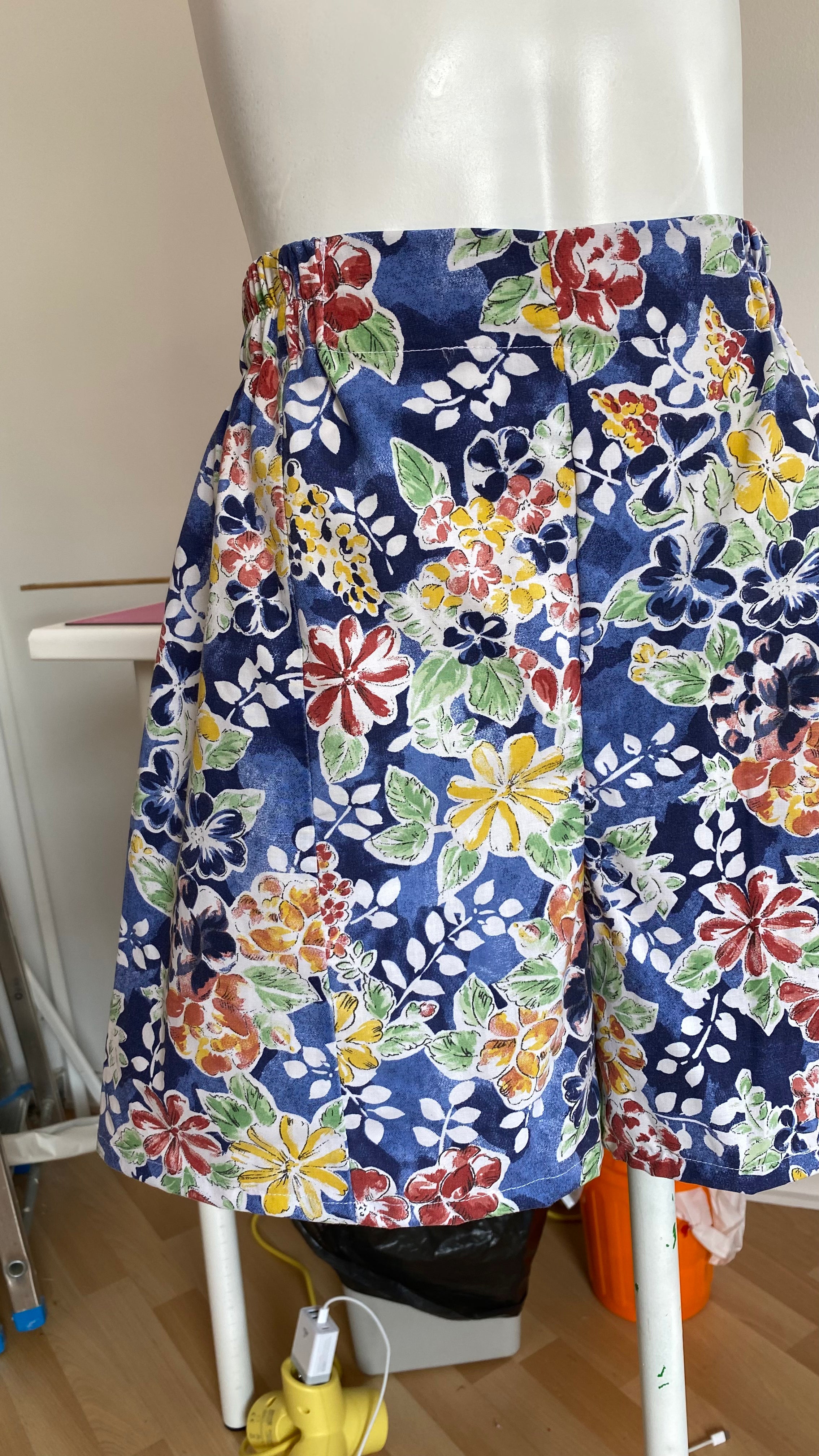 Ensemble short • T. M  • ensemble coloré fleuris