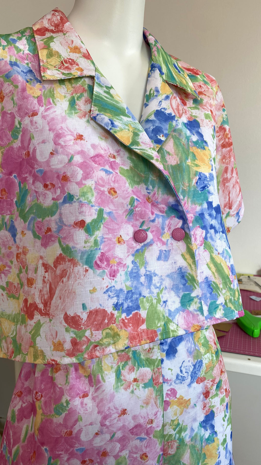 Ensemble short • T. L • ensemble coloré fleuris