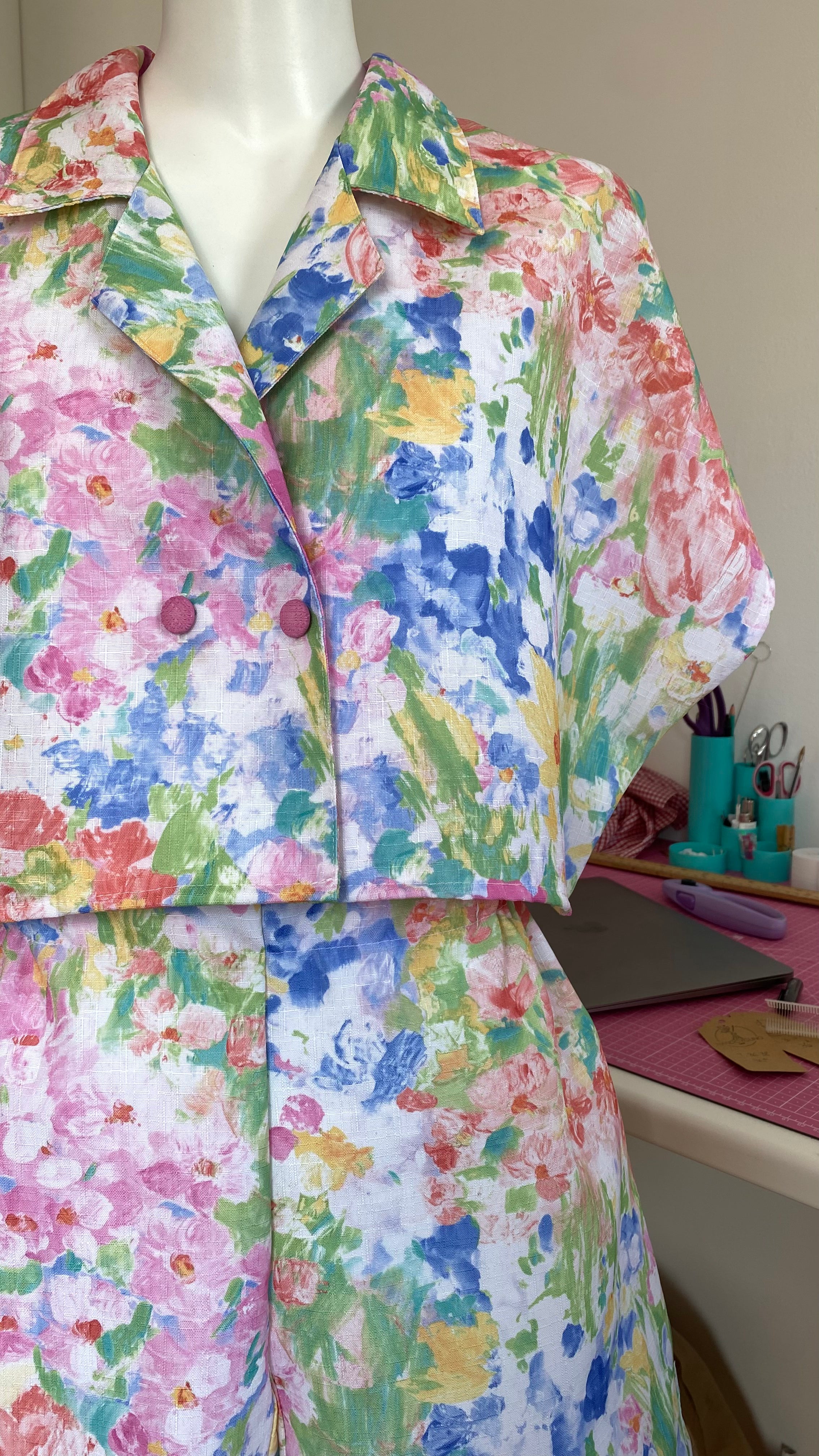 Ensemble short • T. L • ensemble coloré fleuris