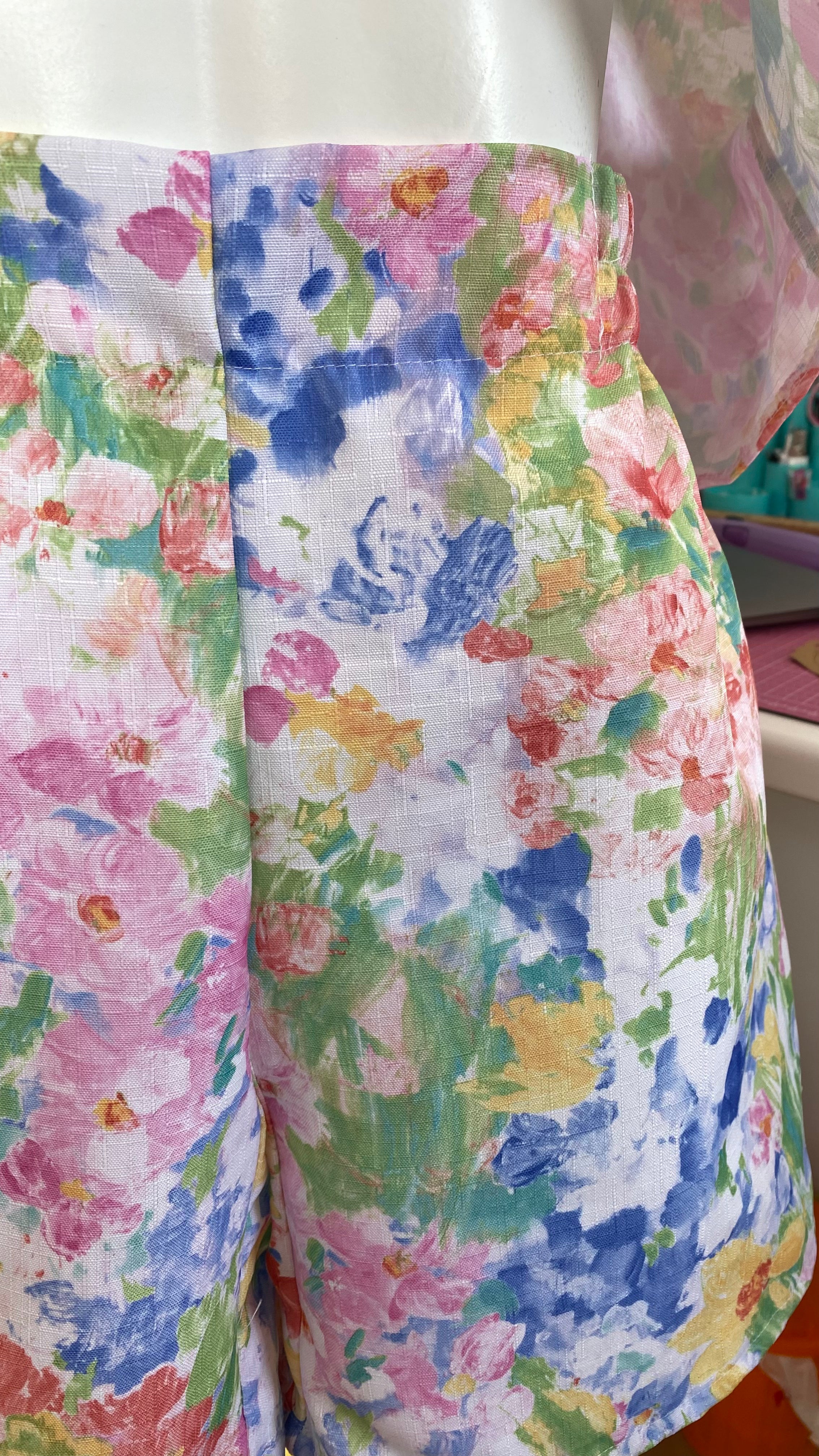 Ensemble short • T. L • ensemble coloré fleuris