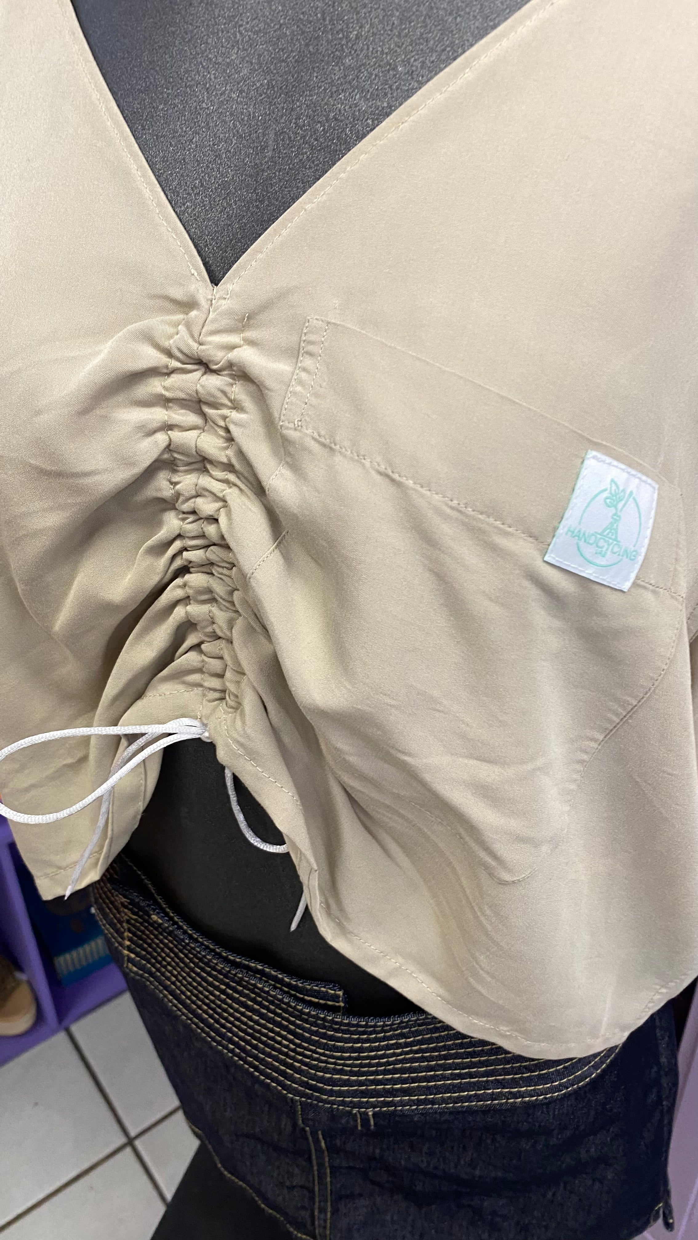 Monarque • T. 36 à 42 • Chemise papillon beige
