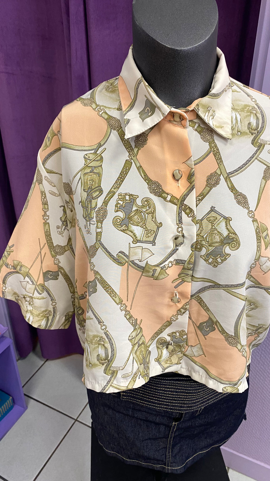 Cropped • T. 38 à 44 • Chemise crop top motif foulard et objets