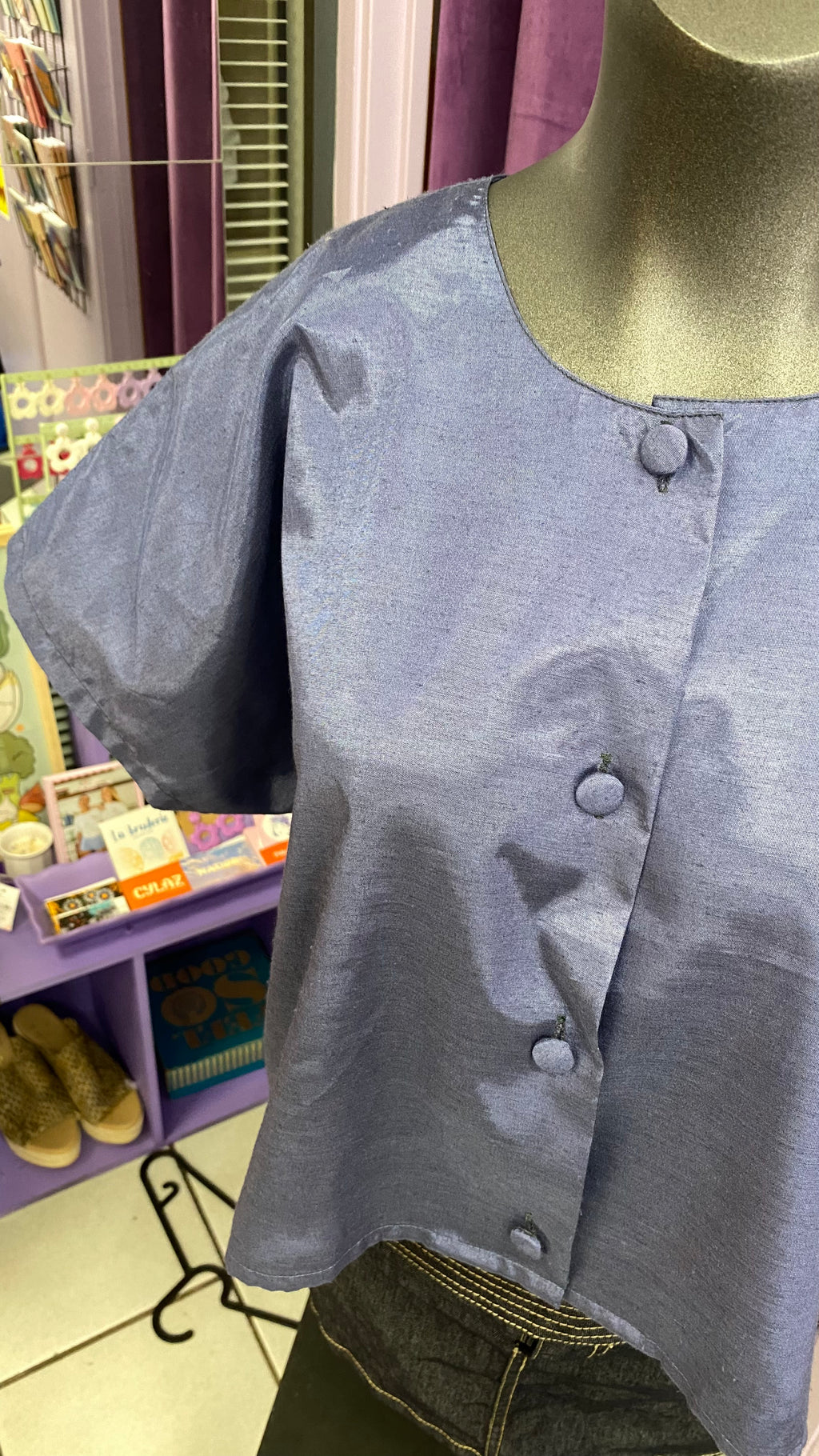 Cropped • T. 38 à 42 • Chemise crop top satinée violet bleue