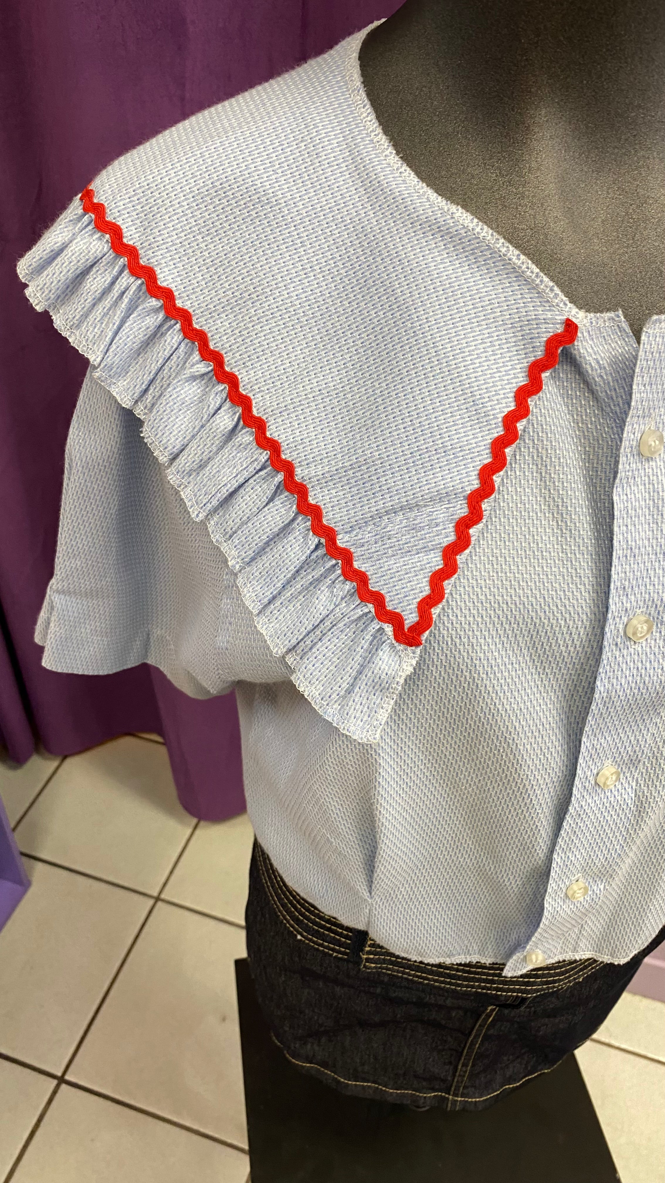 Sweaties • T.34 à 38 • Chemise grand col bleu ciel