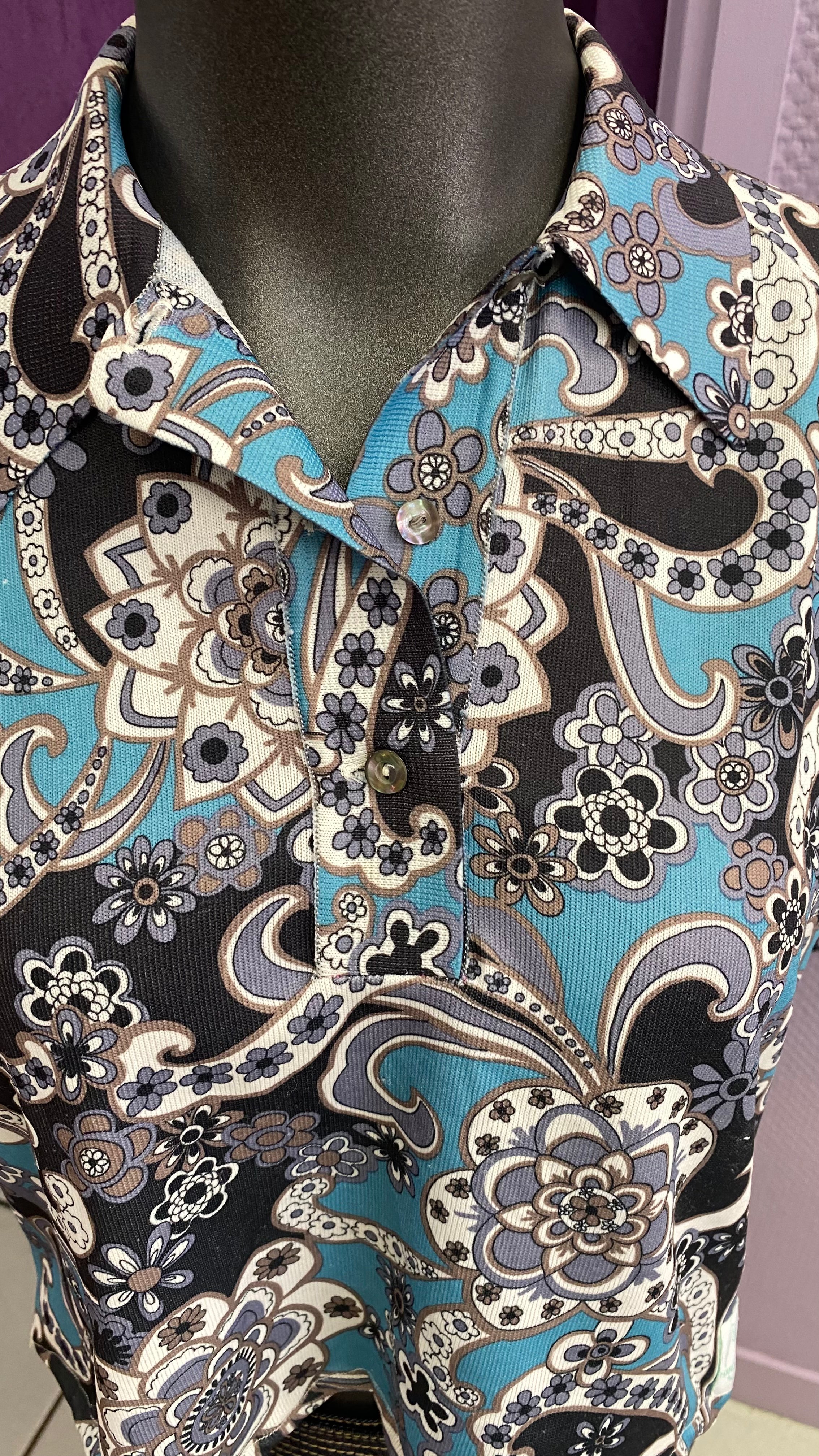 Cropped • T. 38 à 42 • Polo 70s motifs bleu & gris