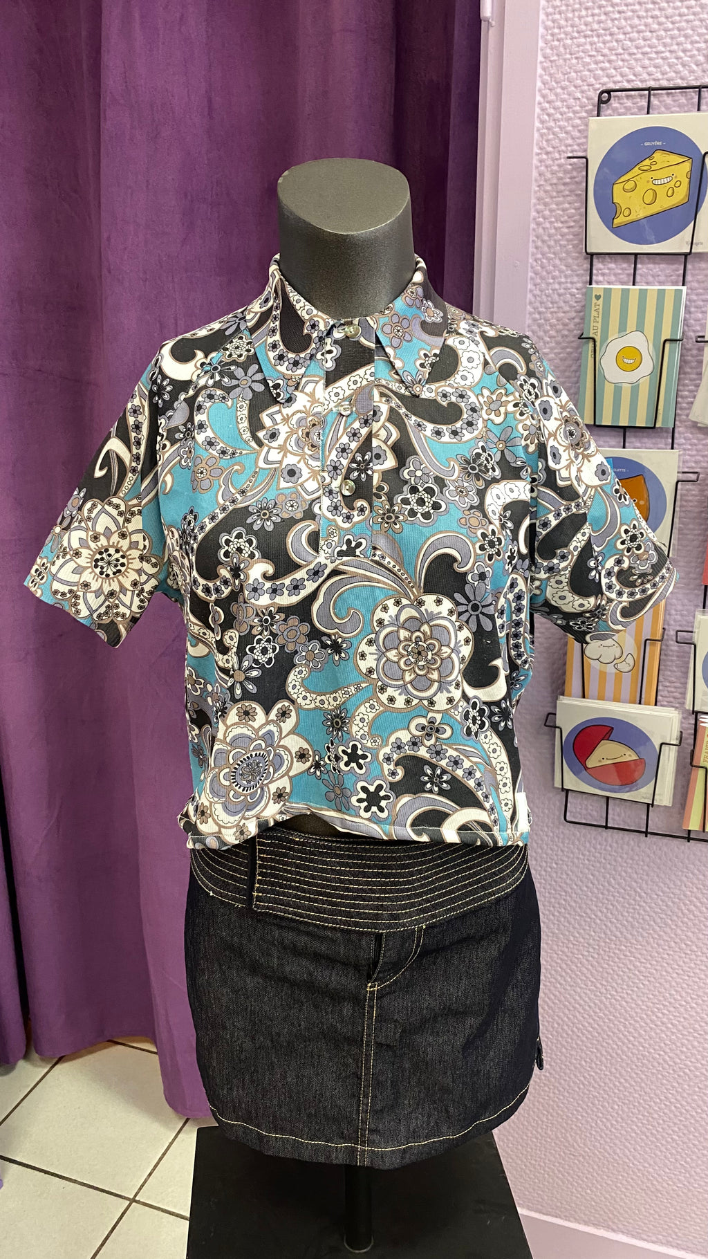 Cropped • T. 38 à 42 • Polo 70s motifs bleu & gris