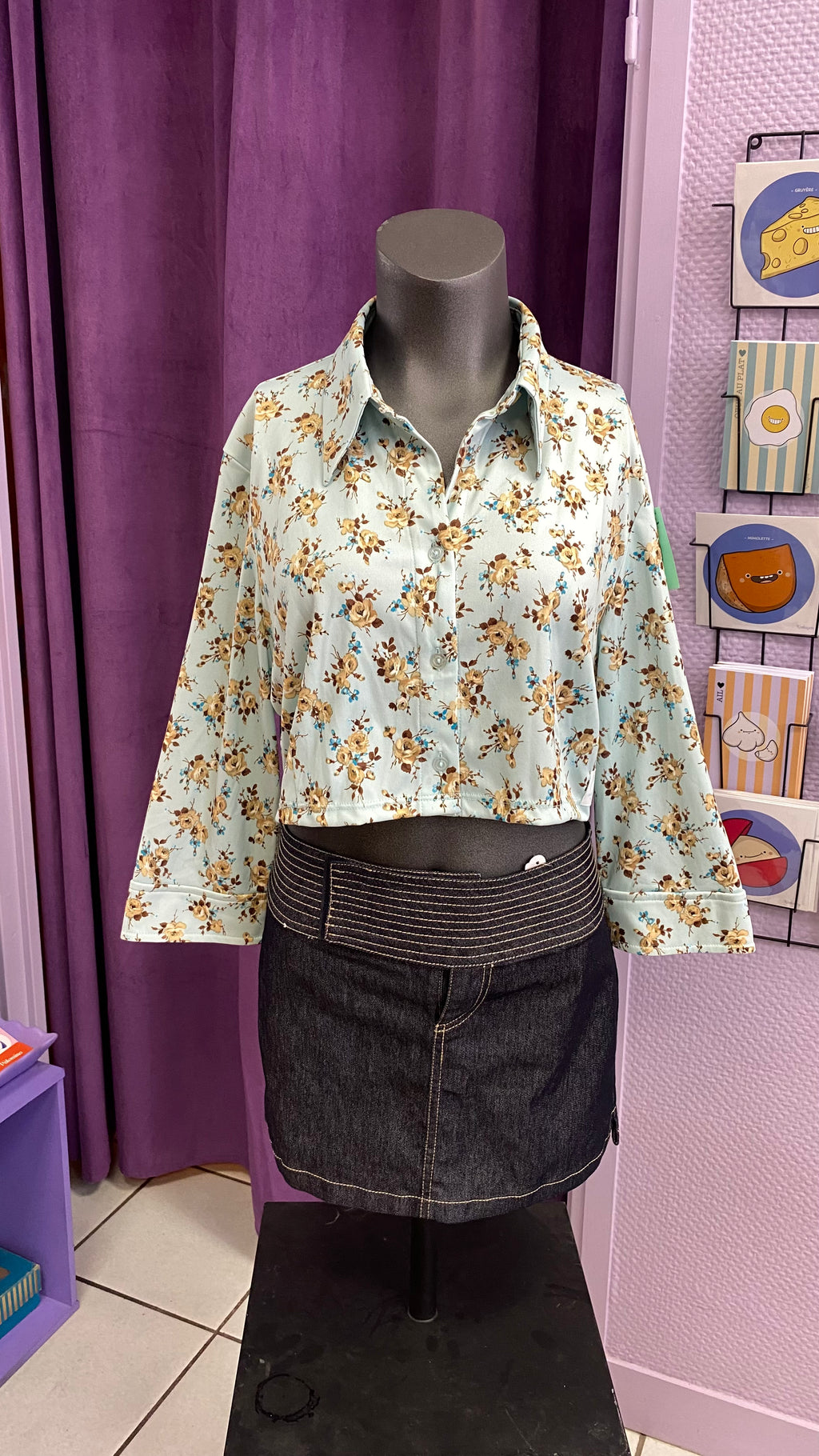 Cropped • T. 38 à 42 • Chemise bleu ciel à fleurs