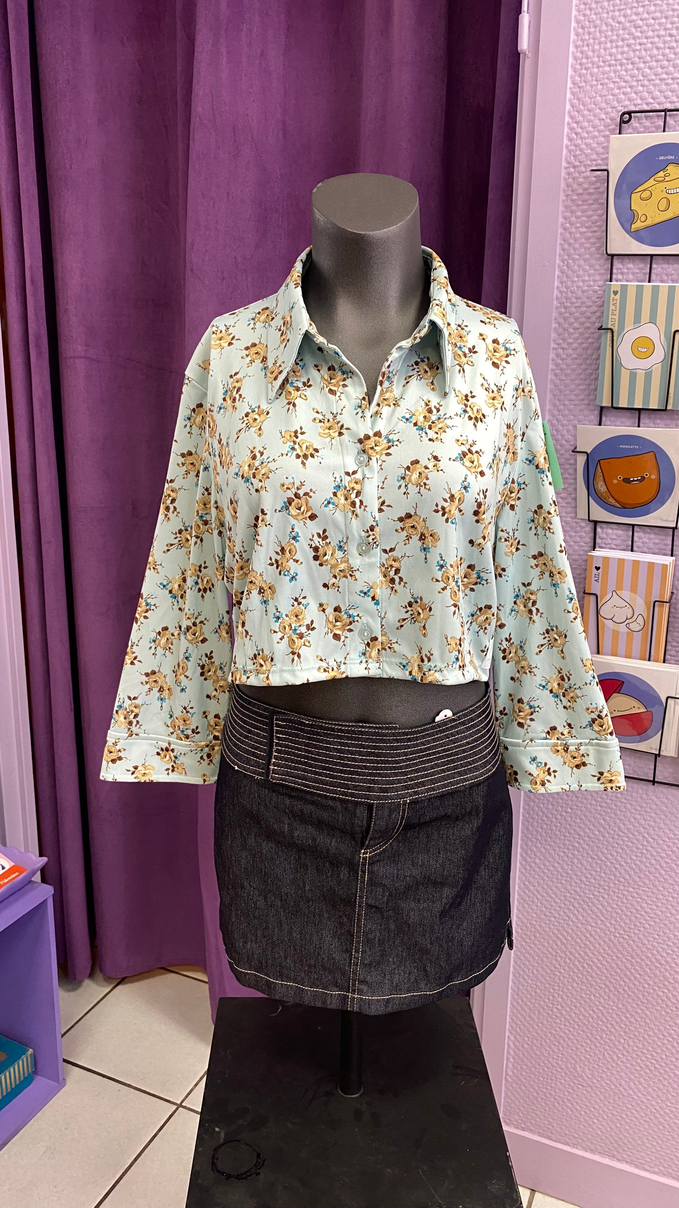 Cropped • T. 38 à 42 • Chemise bleu ciel à fleurs
