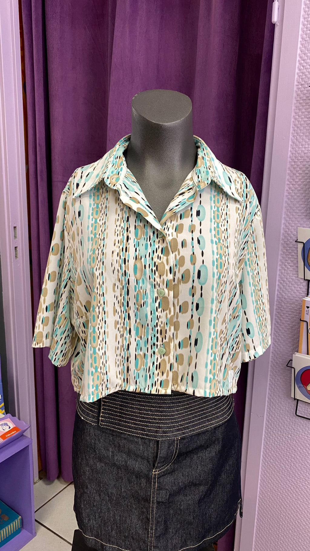 Cropped • T. 36 à 44 • Chemise blanc motifs ronds