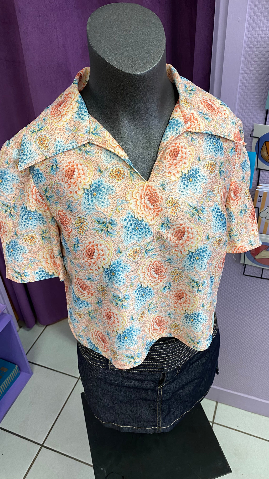 Cropped • T. 32 à 34 • Crop top 70s fleuri
