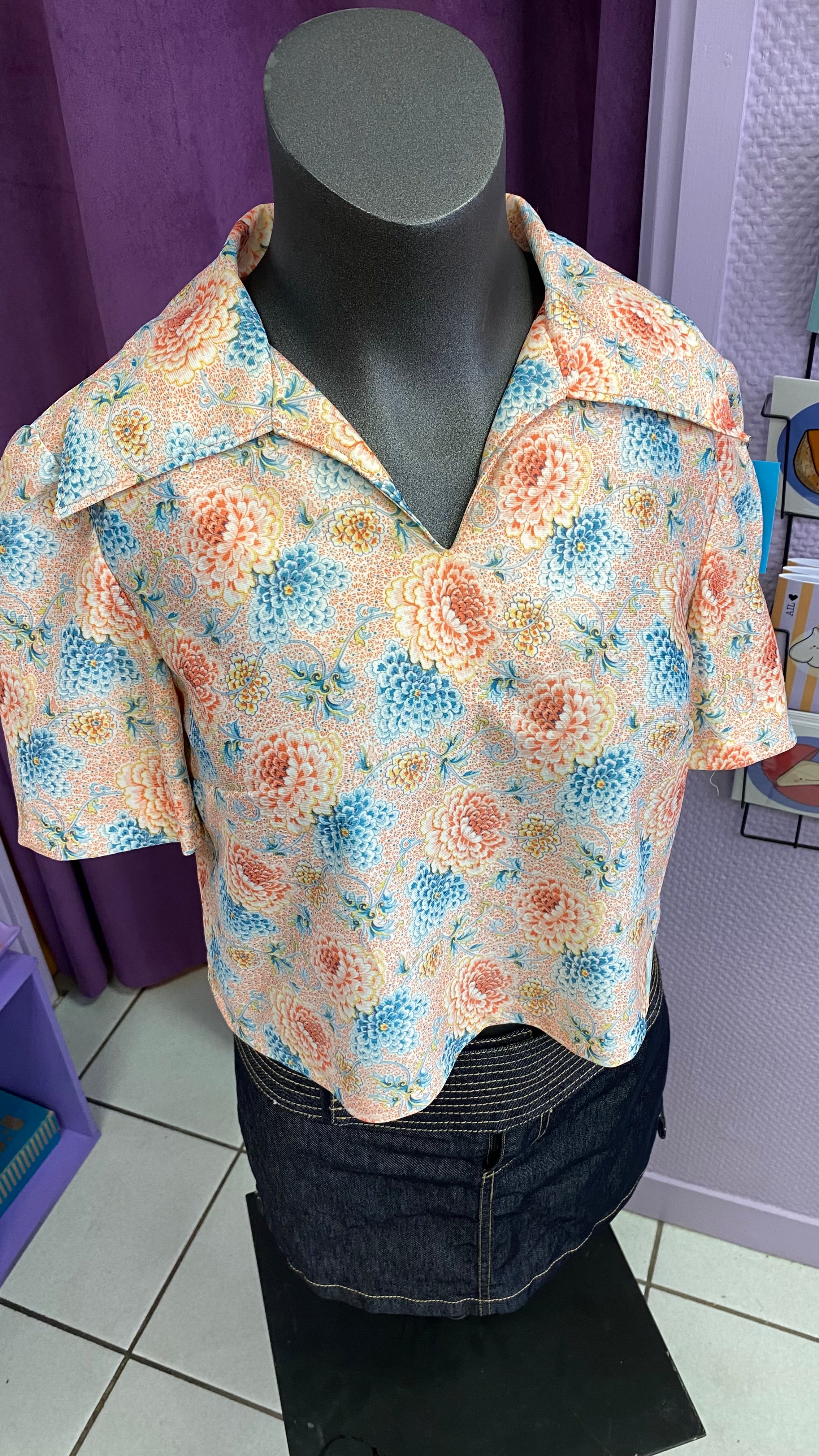 Cropped • T. 32 à 34 • Crop top 70s fleuri