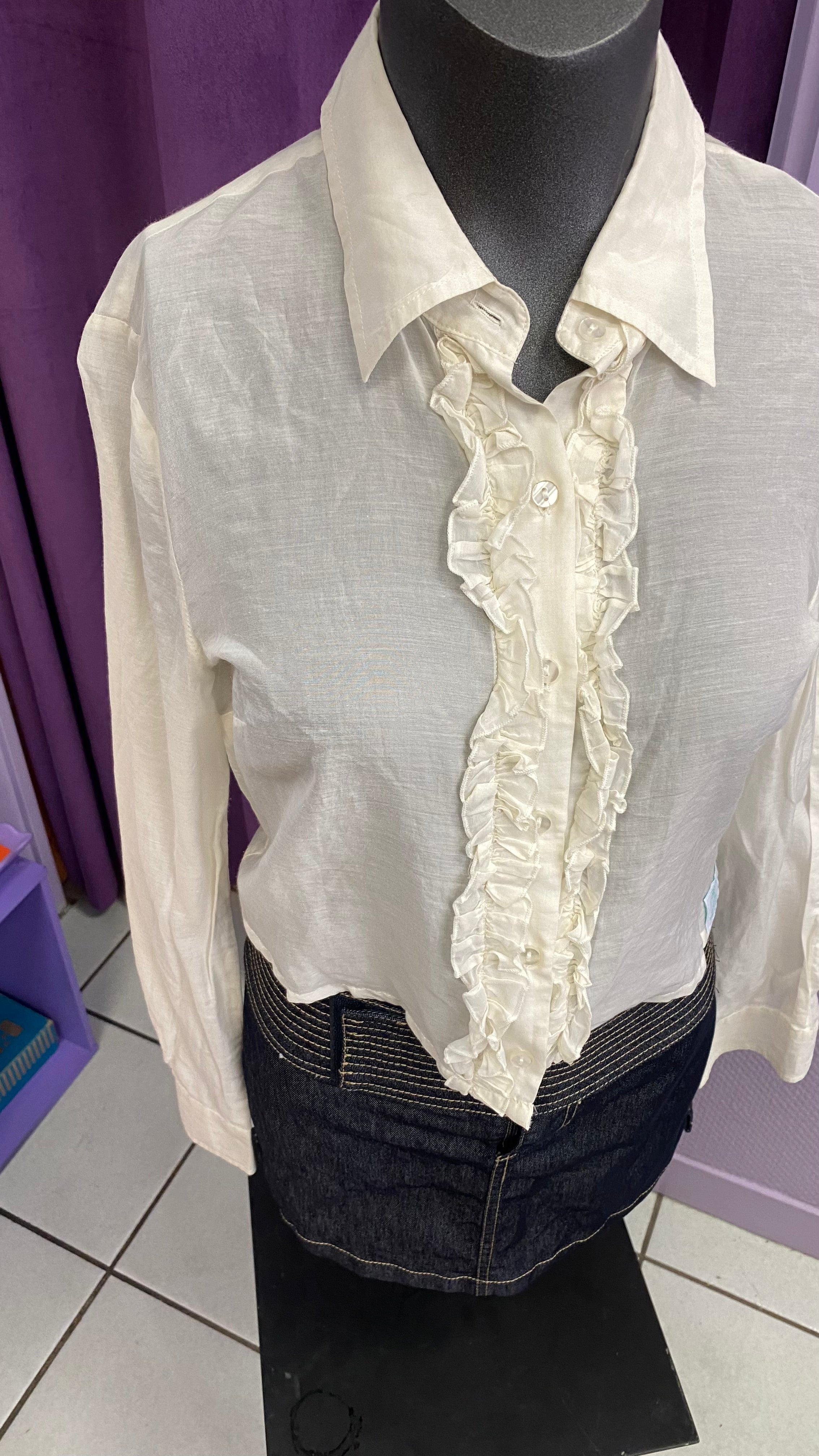 Cropped • T. 32 à 36 • Chemise voilage crème à froufrou