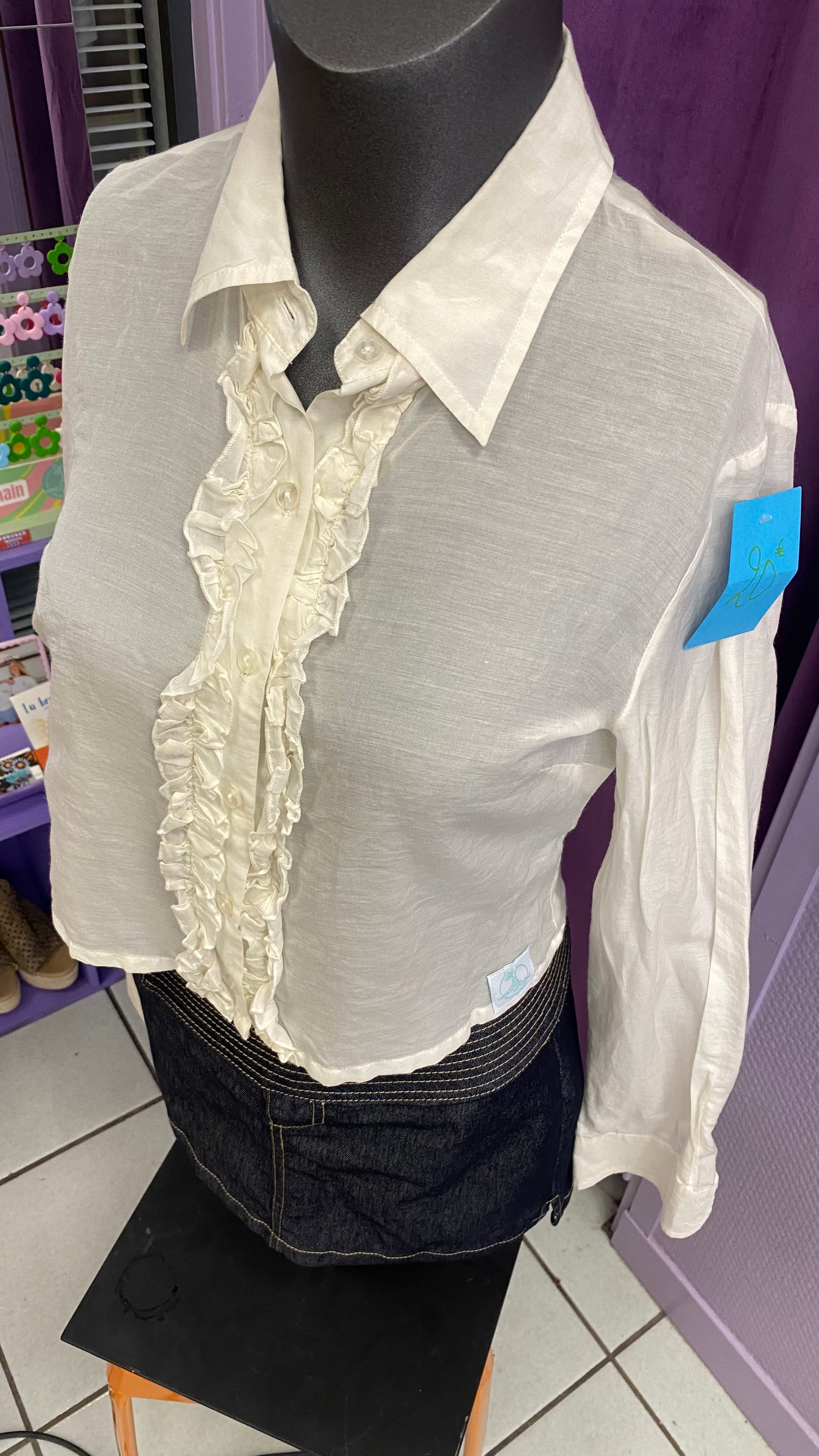 Cropped • T. 32 à 36 • Chemise voilage crème à froufrou