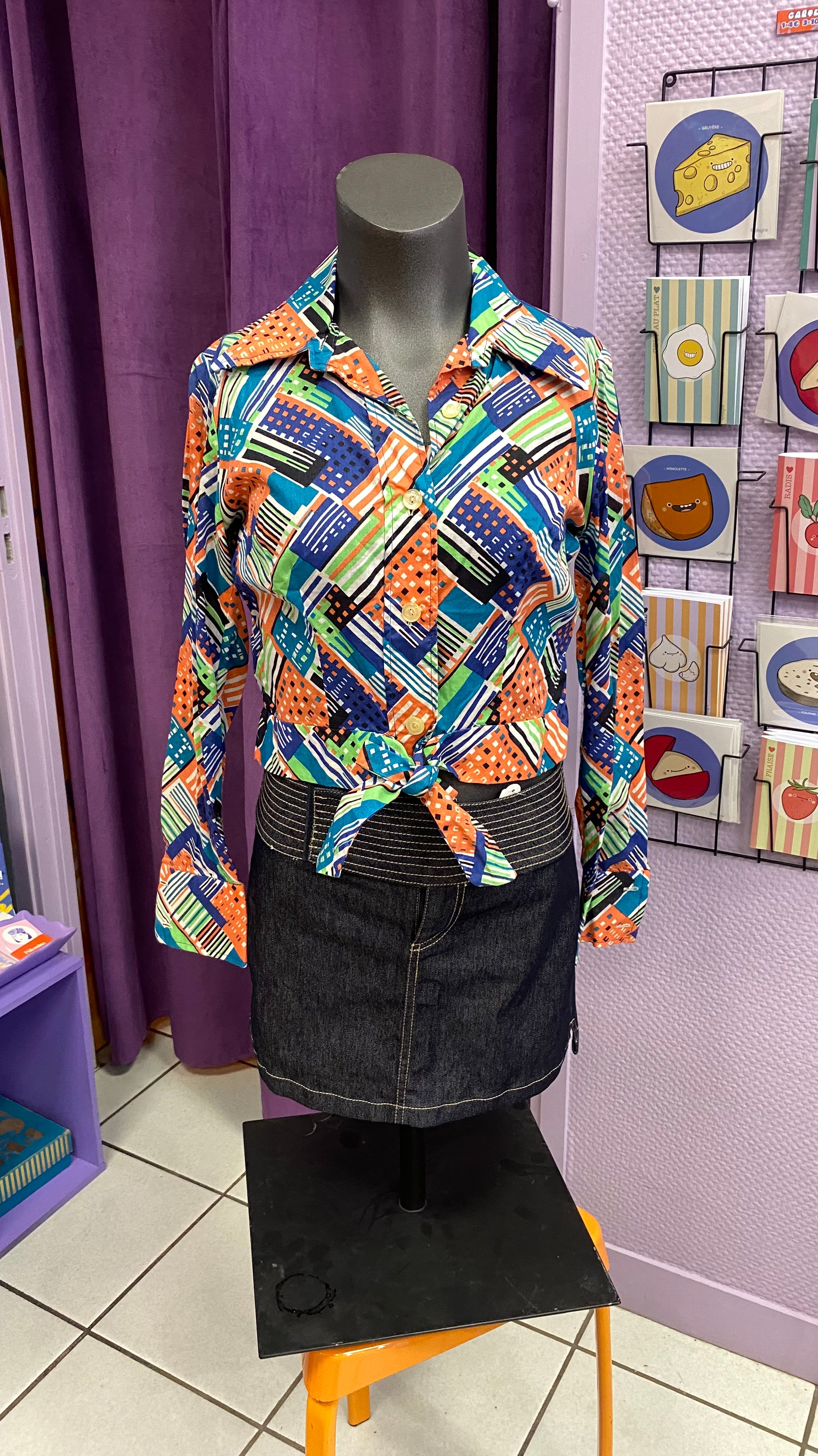 Cropped • T. 34 à 36 • Chemise 70s à nouer