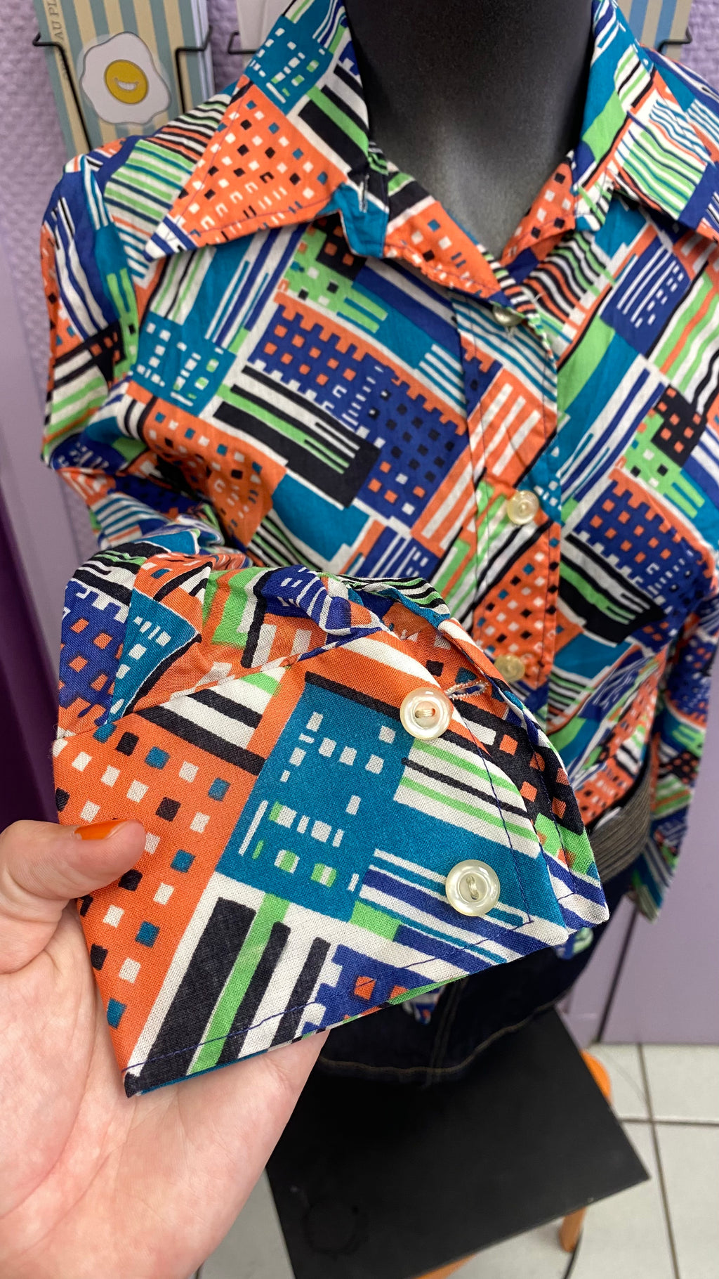 Cropped • T. 34 à 36 • Chemise 70s à nouer