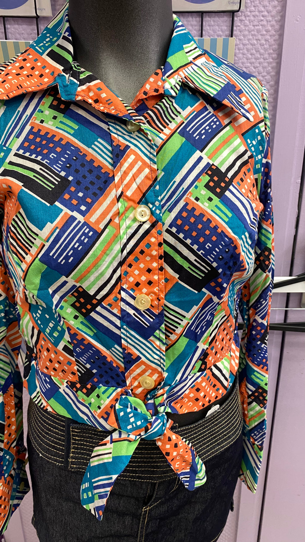 Cropped • T. 34 à 36 • Chemise 70s à nouer