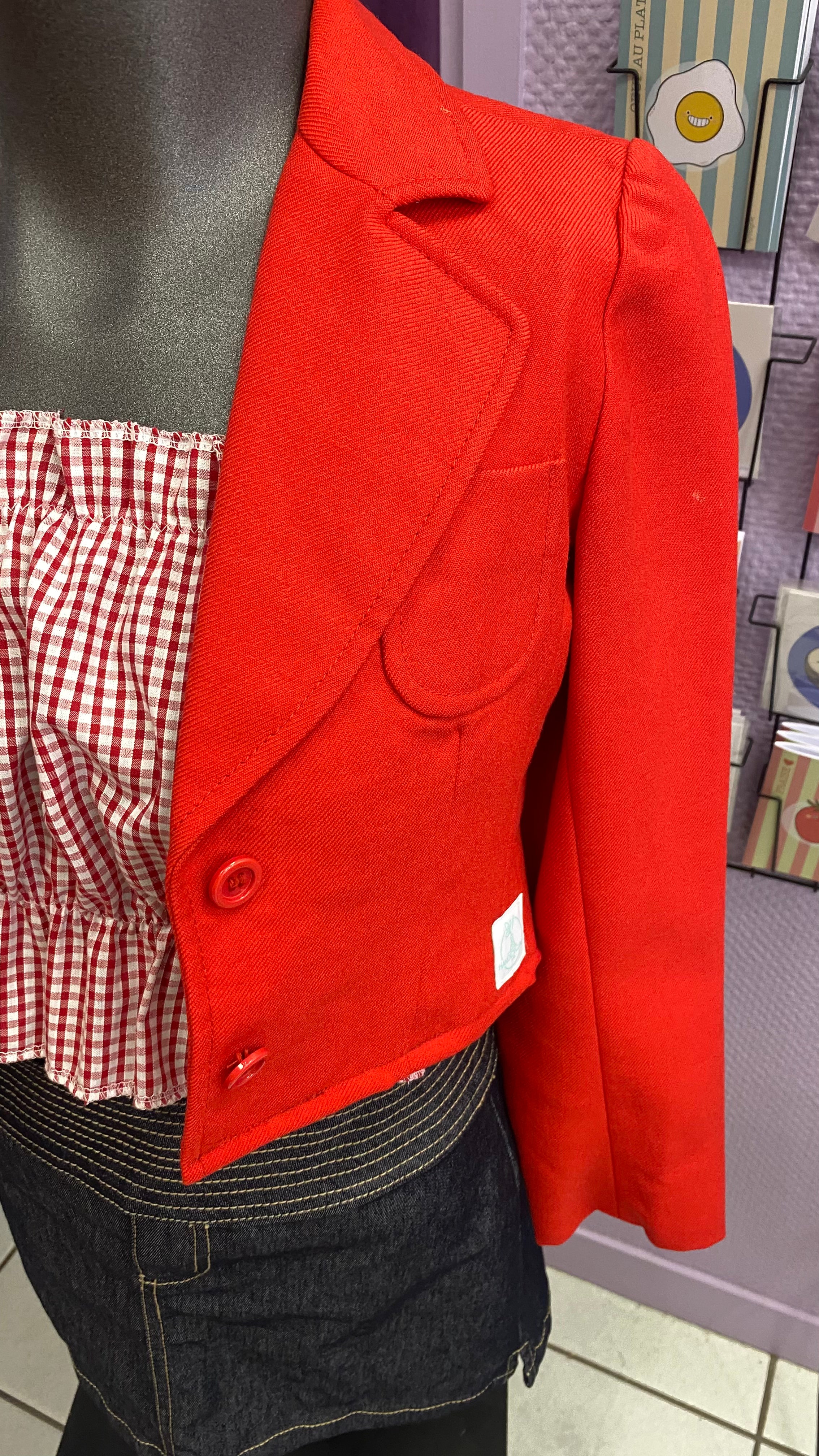 Blazer • T. 30 à 32 • Blazer cropped rouge laine