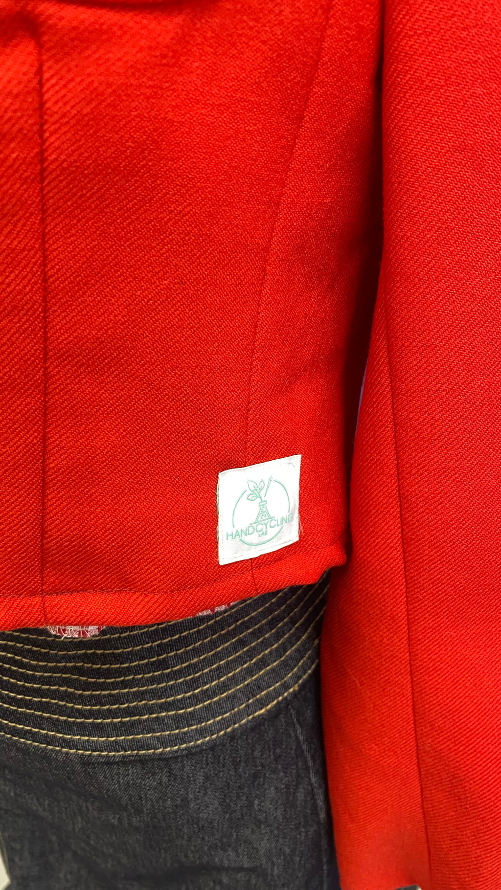 Blazer • T. 30 à 32 • Blazer cropped rouge laine