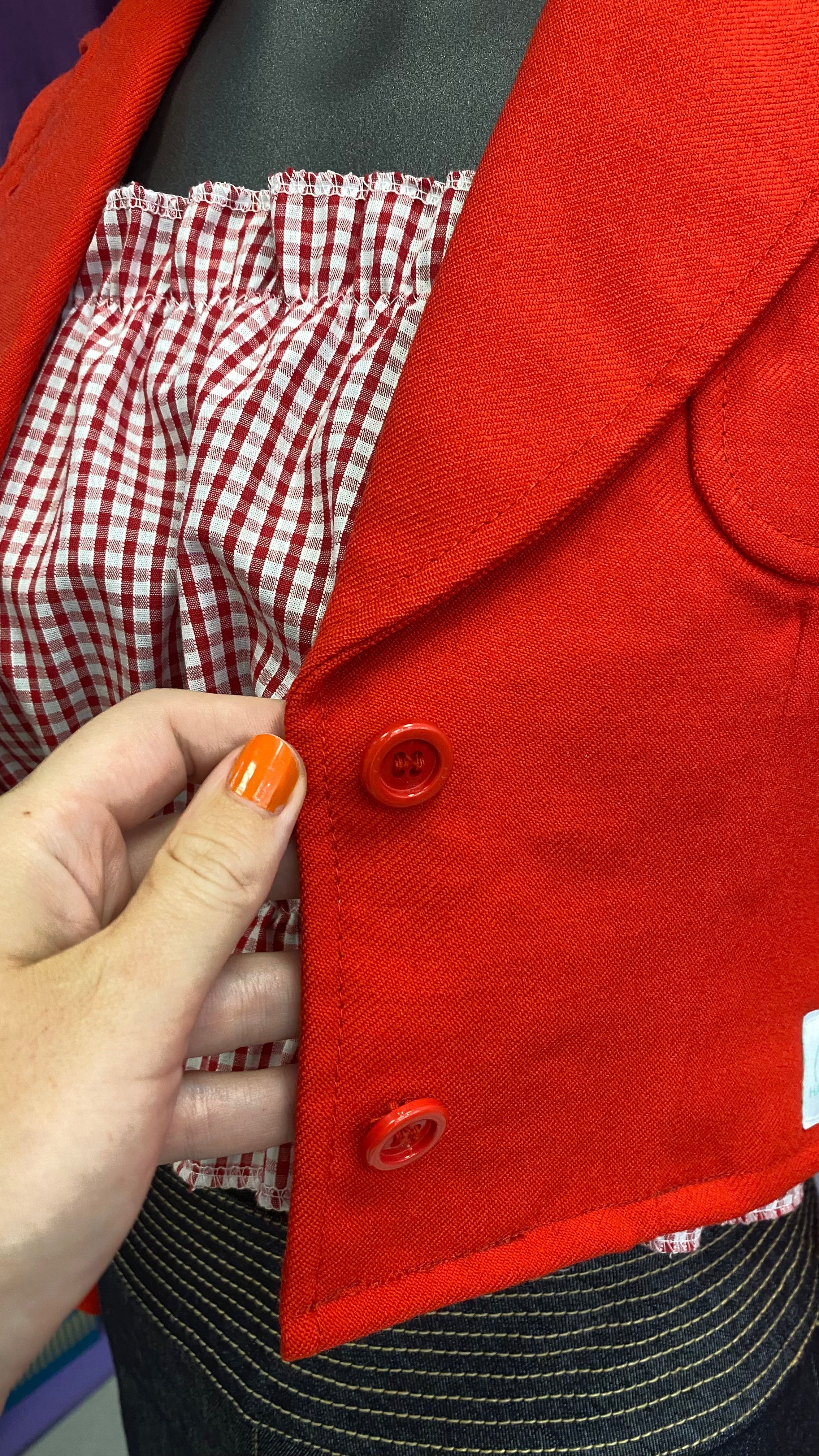 Blazer • T. 30 à 32 • Blazer cropped rouge laine