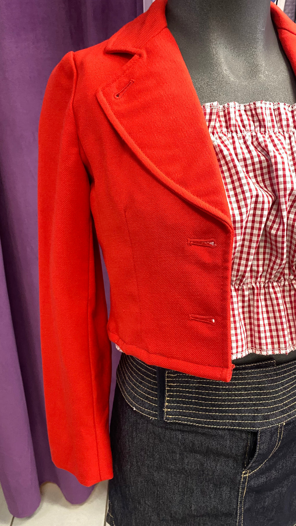 Blazer • T. 30 à 32 • Blazer cropped rouge laine