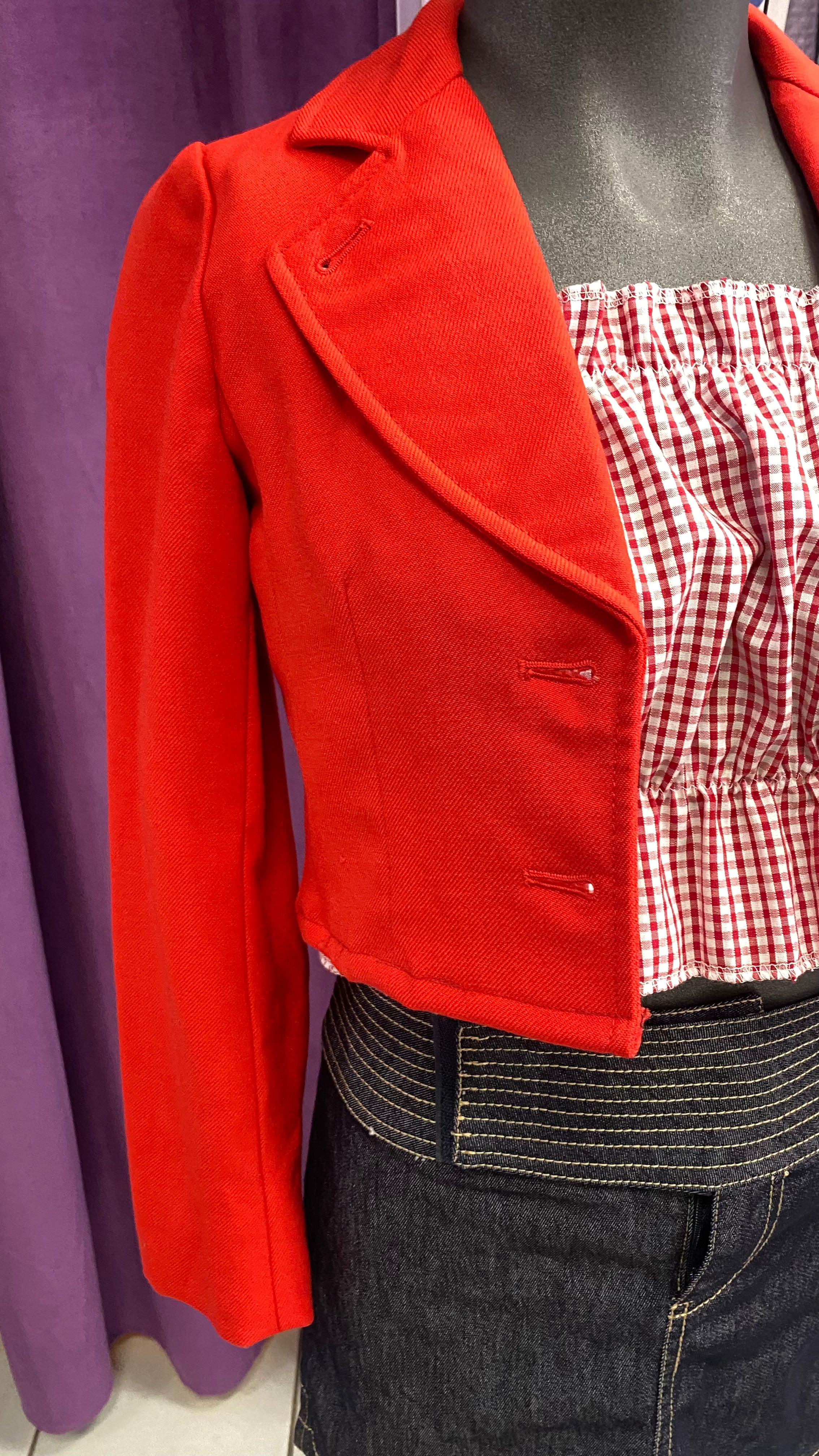 Blazer • T. 30 à 32 • Blazer cropped rouge laine